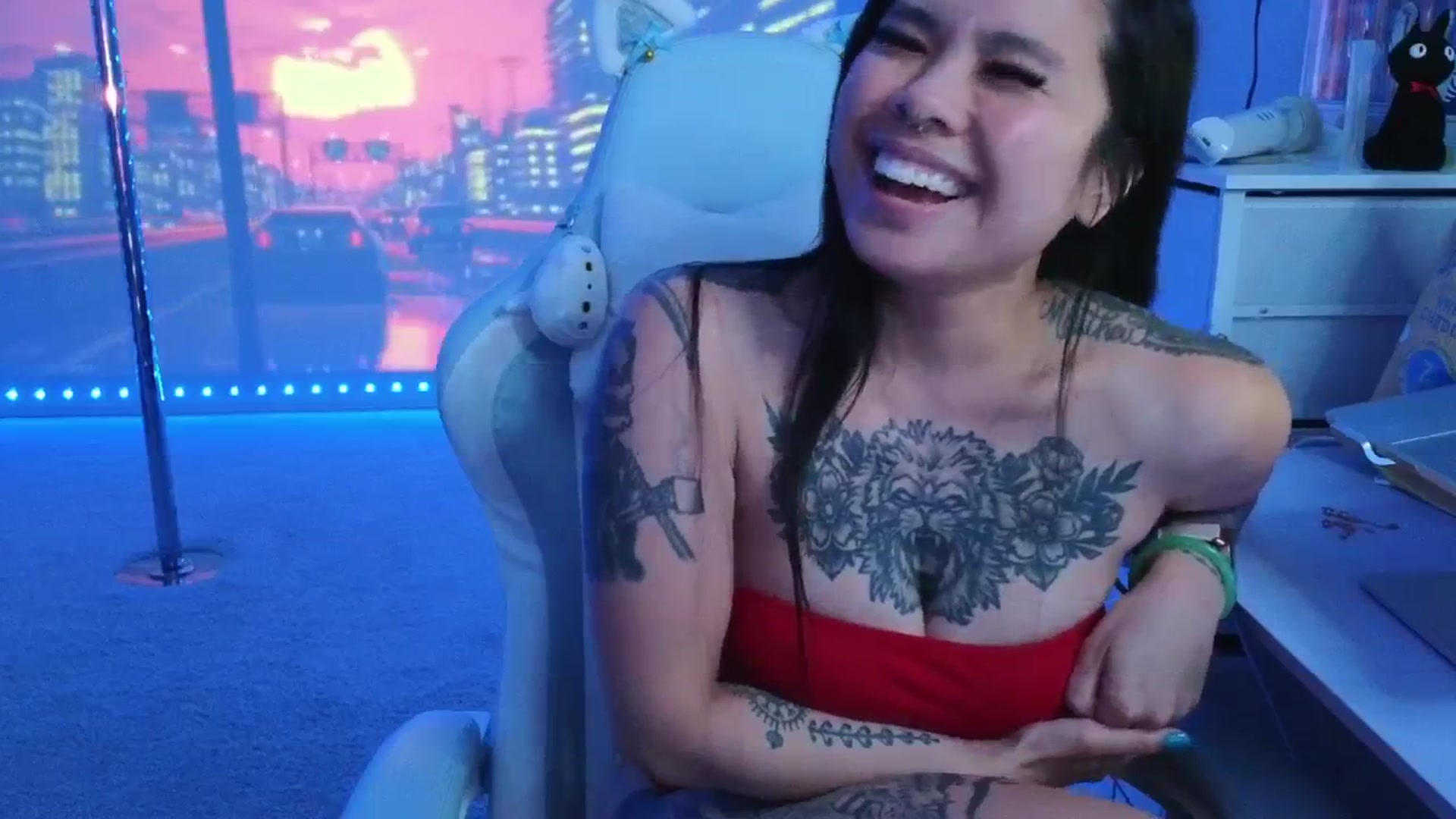 Gallery image thumbnail from dolllface's myfreecams stream on, 03/20/2026, 11:15 image 16 of 20