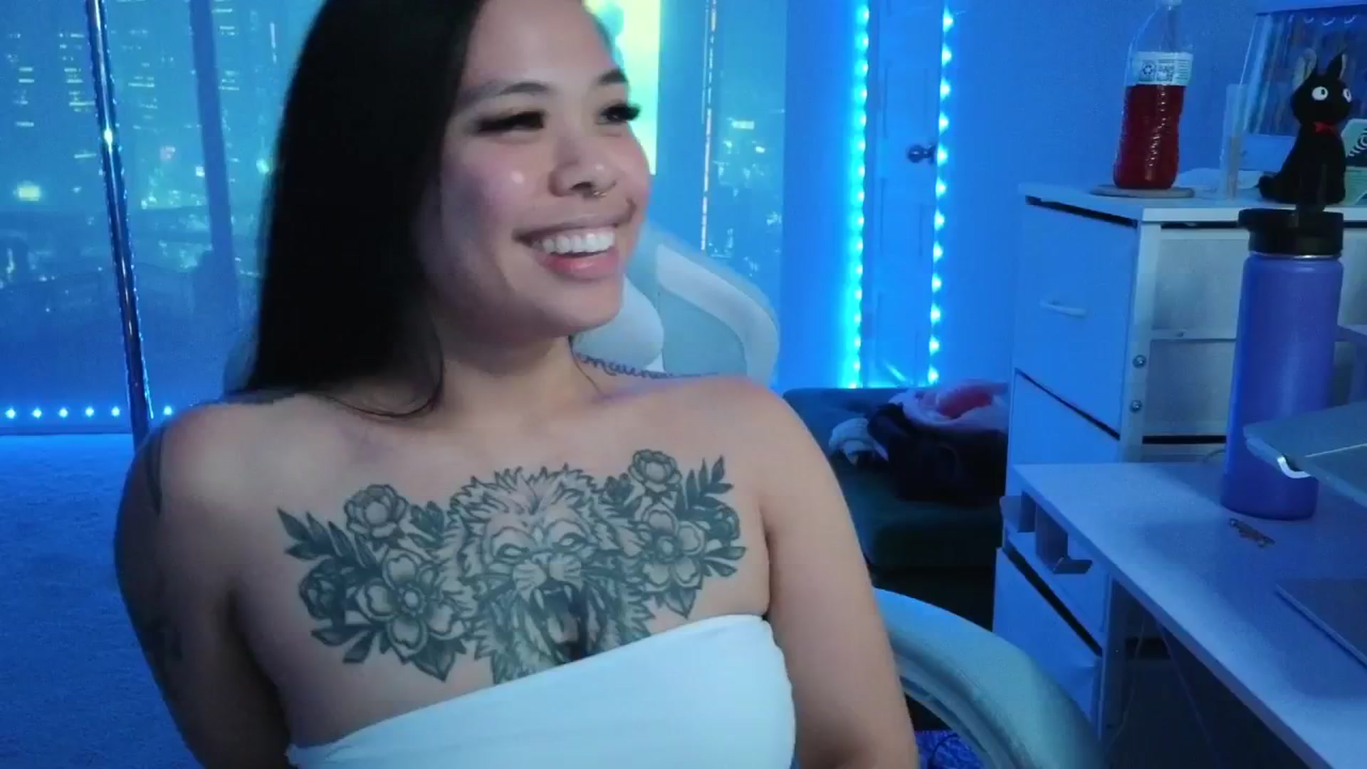 Gallery image thumbnail from dolllface's myfreecams stream on, 03/21/2026, 06:46 image 8 of 20