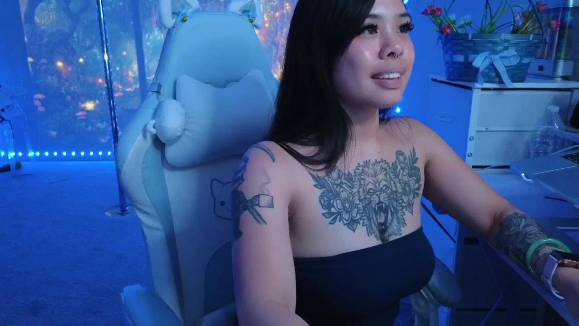 Gallery image thumbnail from dolllface's myfreecams stream on, 04/02/2026, 06:59 image 18 of 20