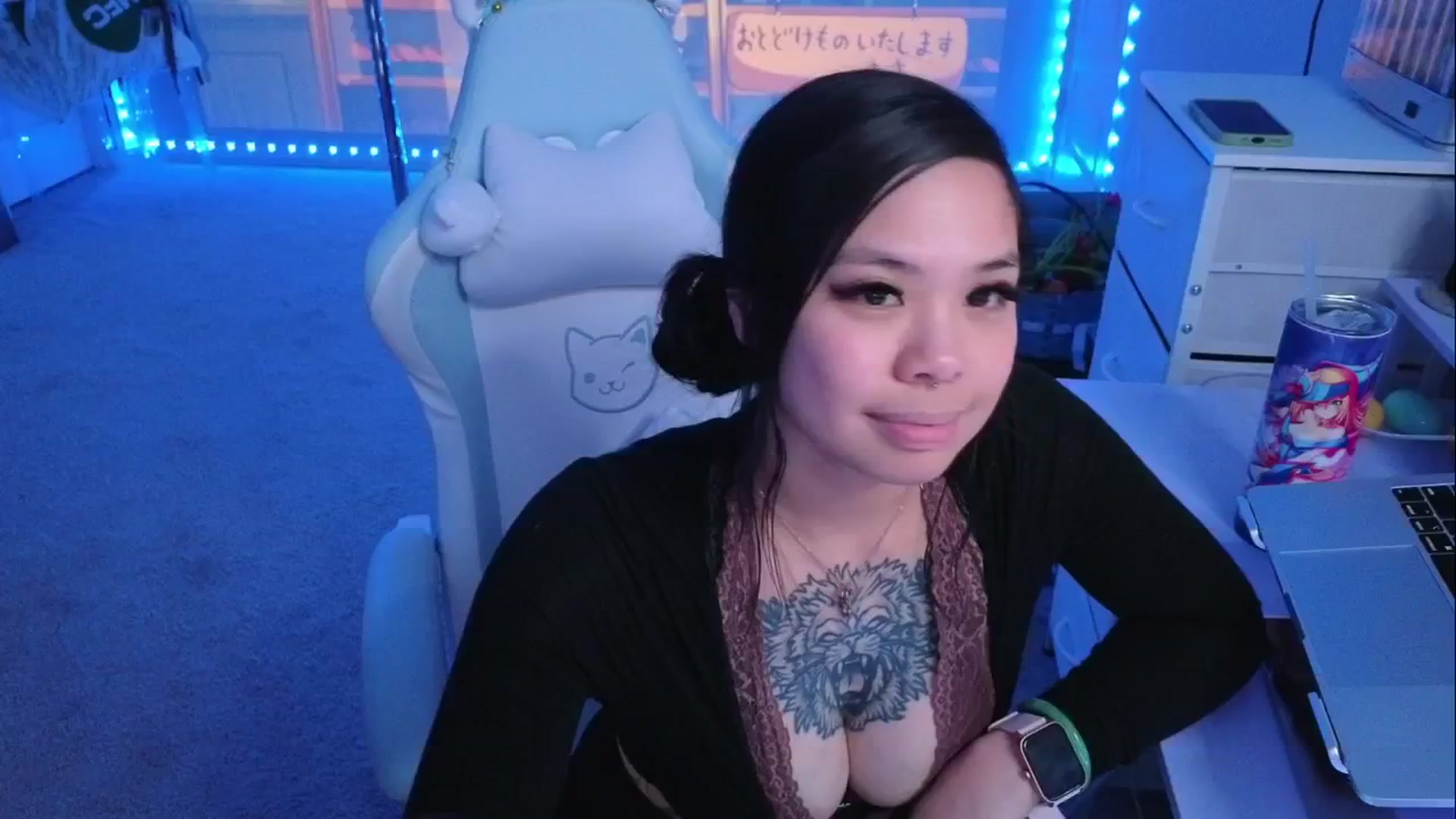 Gallery image thumbnail from dolllface's myfreecams stream on, 04/12/2026, 11:48 image 5 of 20
