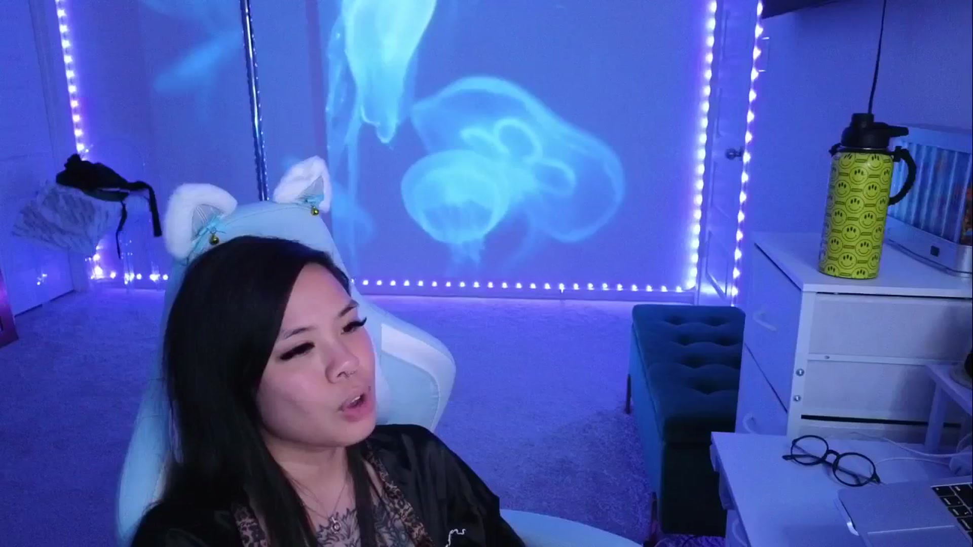 Gallery image thumbnail from dolllface's myfreecams stream on, 04/26/2026, 13:11 image 5 of 20