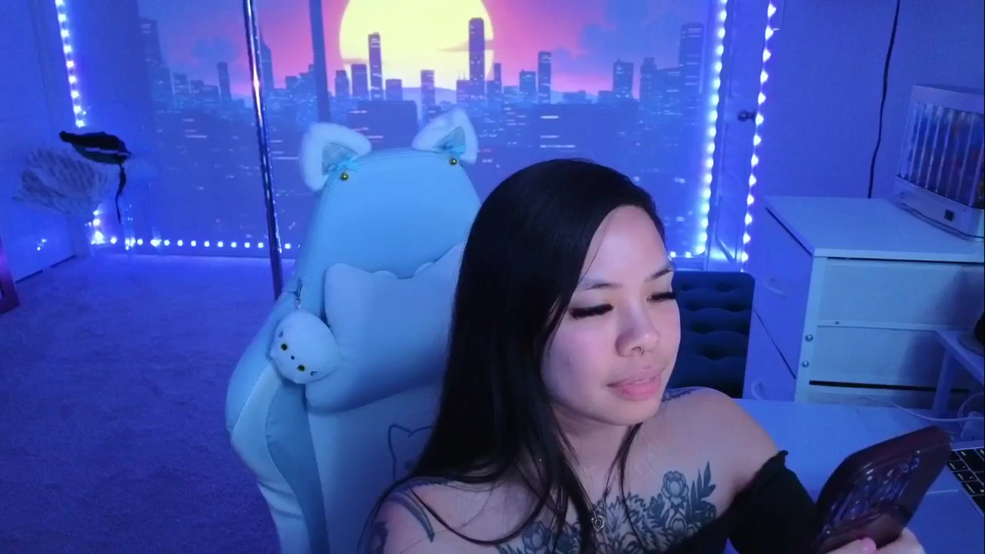 Gallery image thumbnail from dolllface's myfreecams stream on, 04/27/2026, 08:35 image 7 of 20