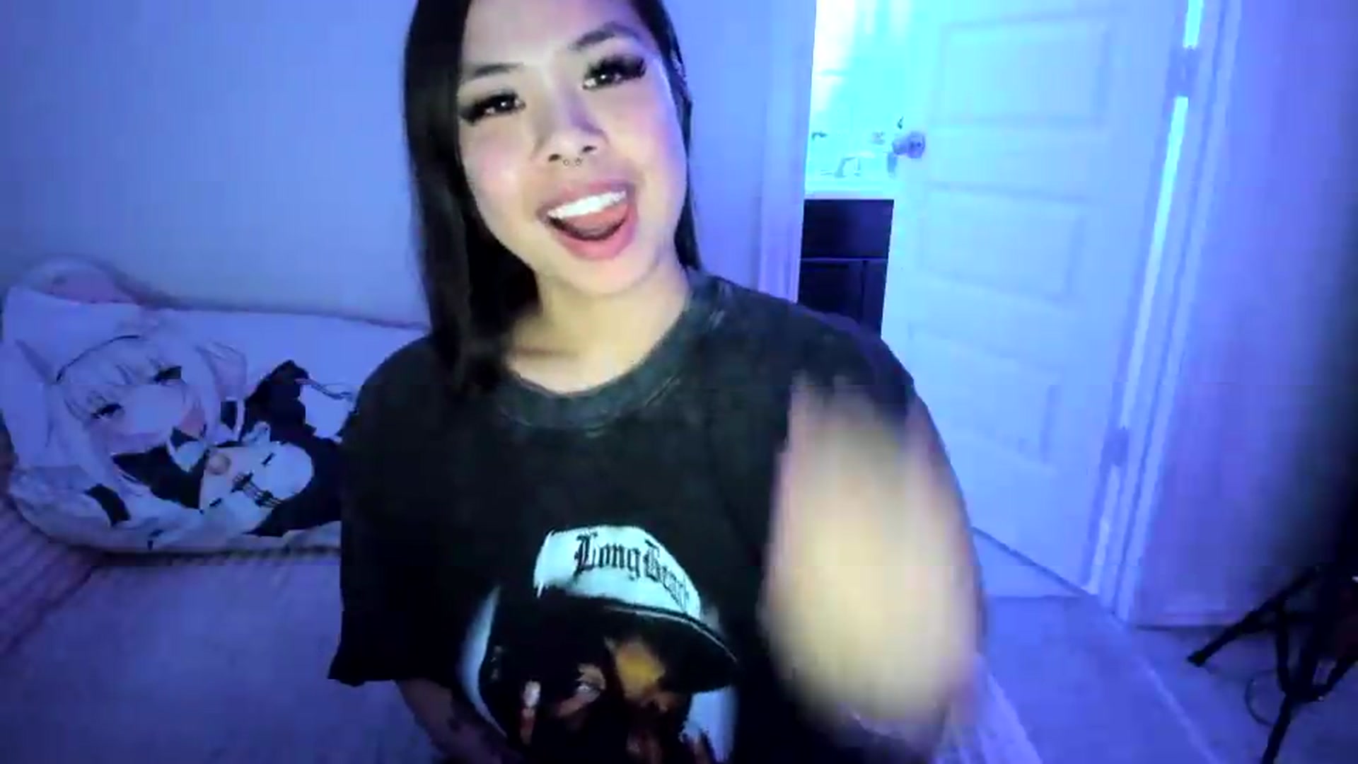 Gallery image thumbnail from dolllface's myfreecams stream on, 05/03/2026, 10:02 image 5 of 20