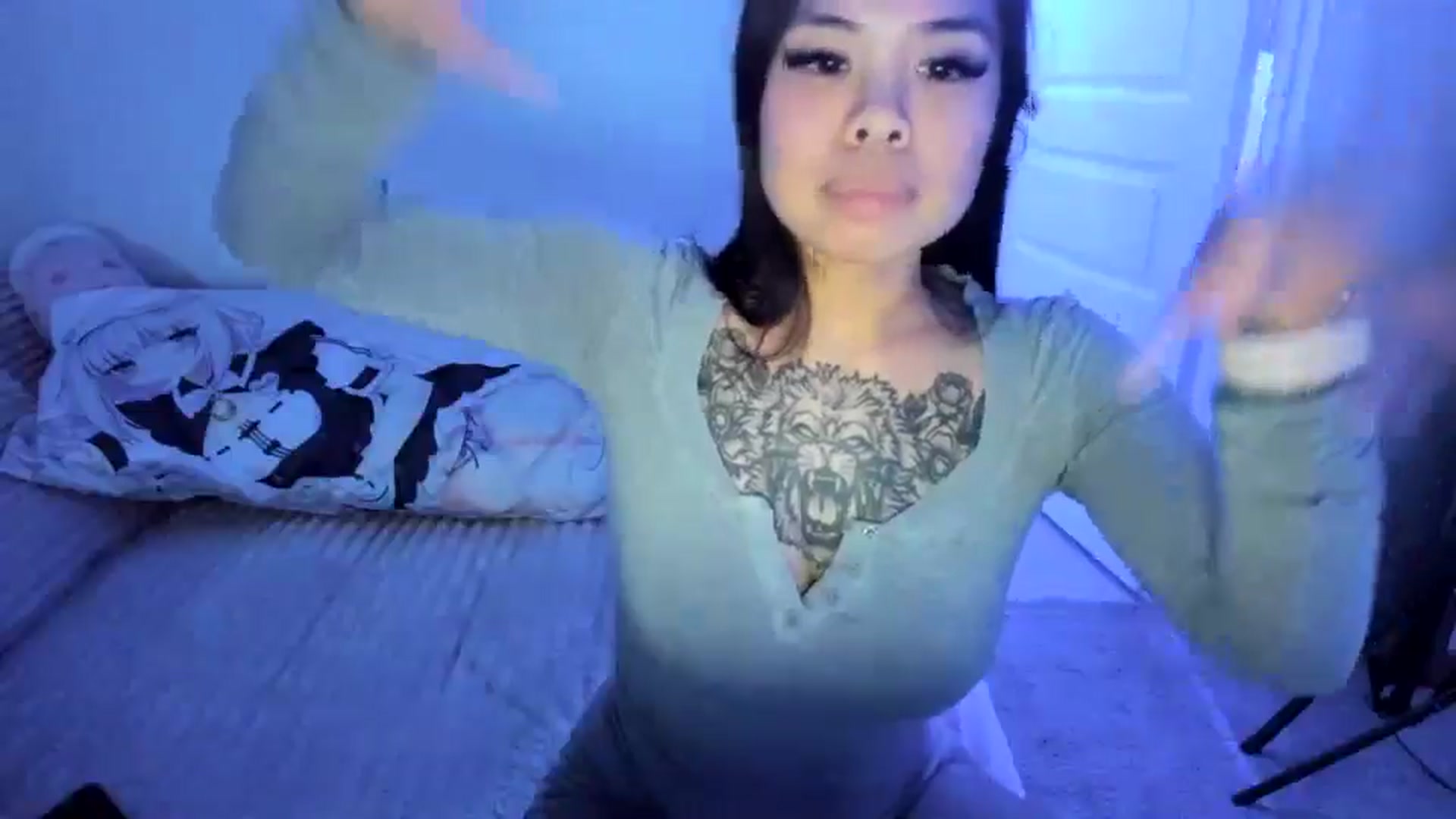 Gallery image thumbnail from dolllface's myfreecams stream on, 05/04/2026, 10:01 image 11 of 20