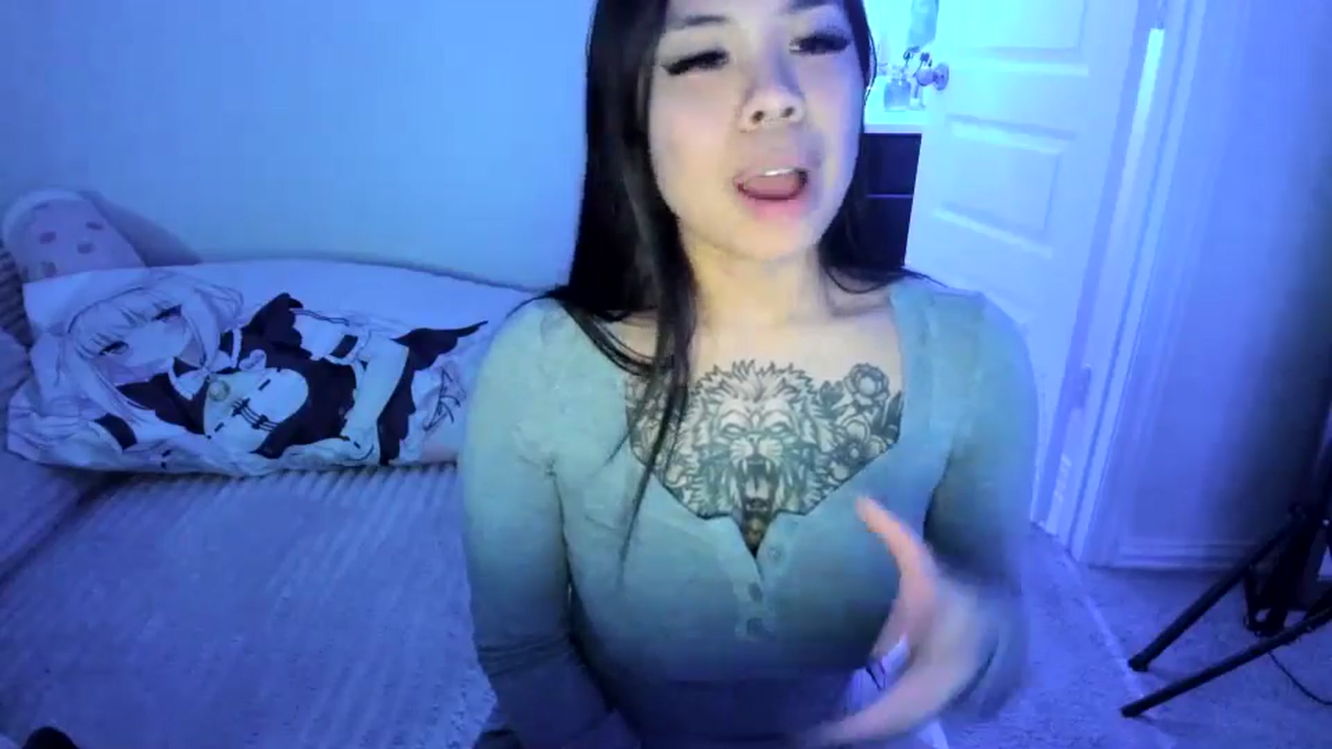 Gallery image thumbnail from dolllface's myfreecams stream on, 05/04/2026, 10:49 image 17 of 20