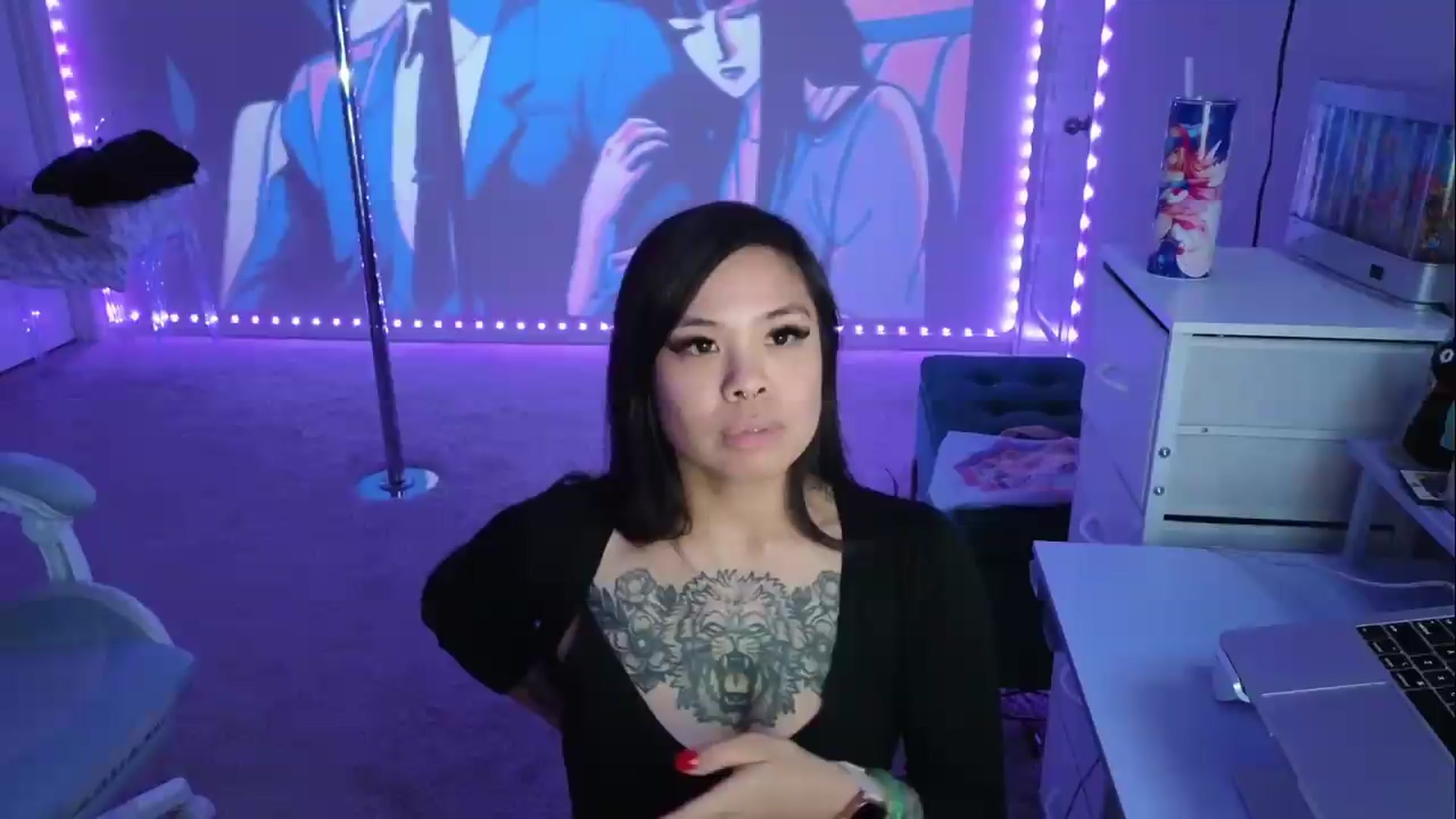Gallery image thumbnail from dolllface's myfreecams stream on, 05/12/2026, 11:41 image 15 of 20