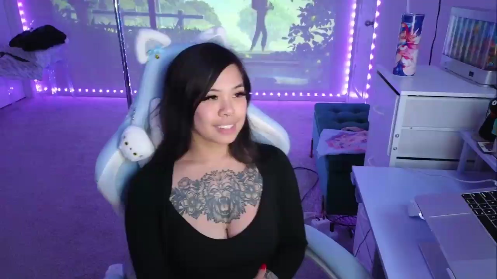 Gallery image thumbnail from dolllface's myfreecams stream on, 05/12/2026, 11:41 image 2 of 20