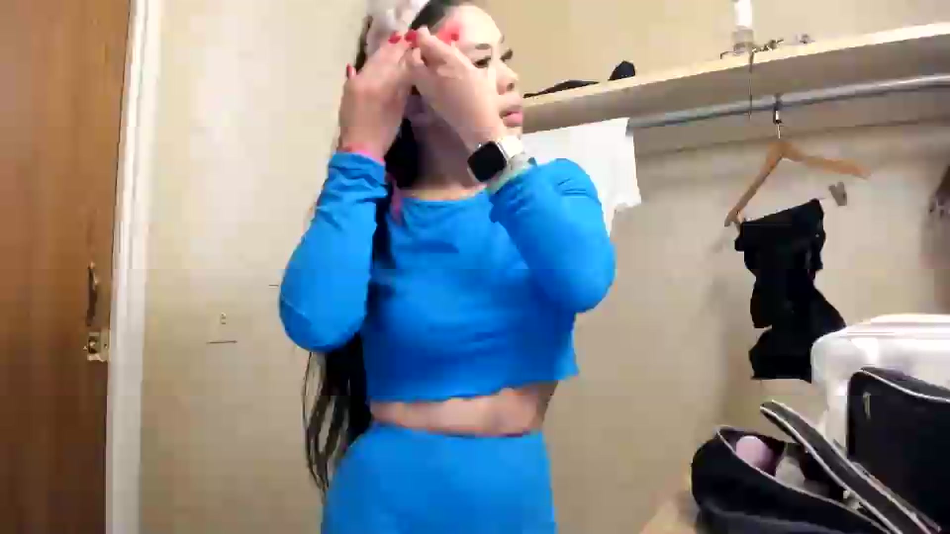 Gallery image thumbnail from dolllface's myfreecams stream on, 05/18/2026, 24:26 image 6 of 20