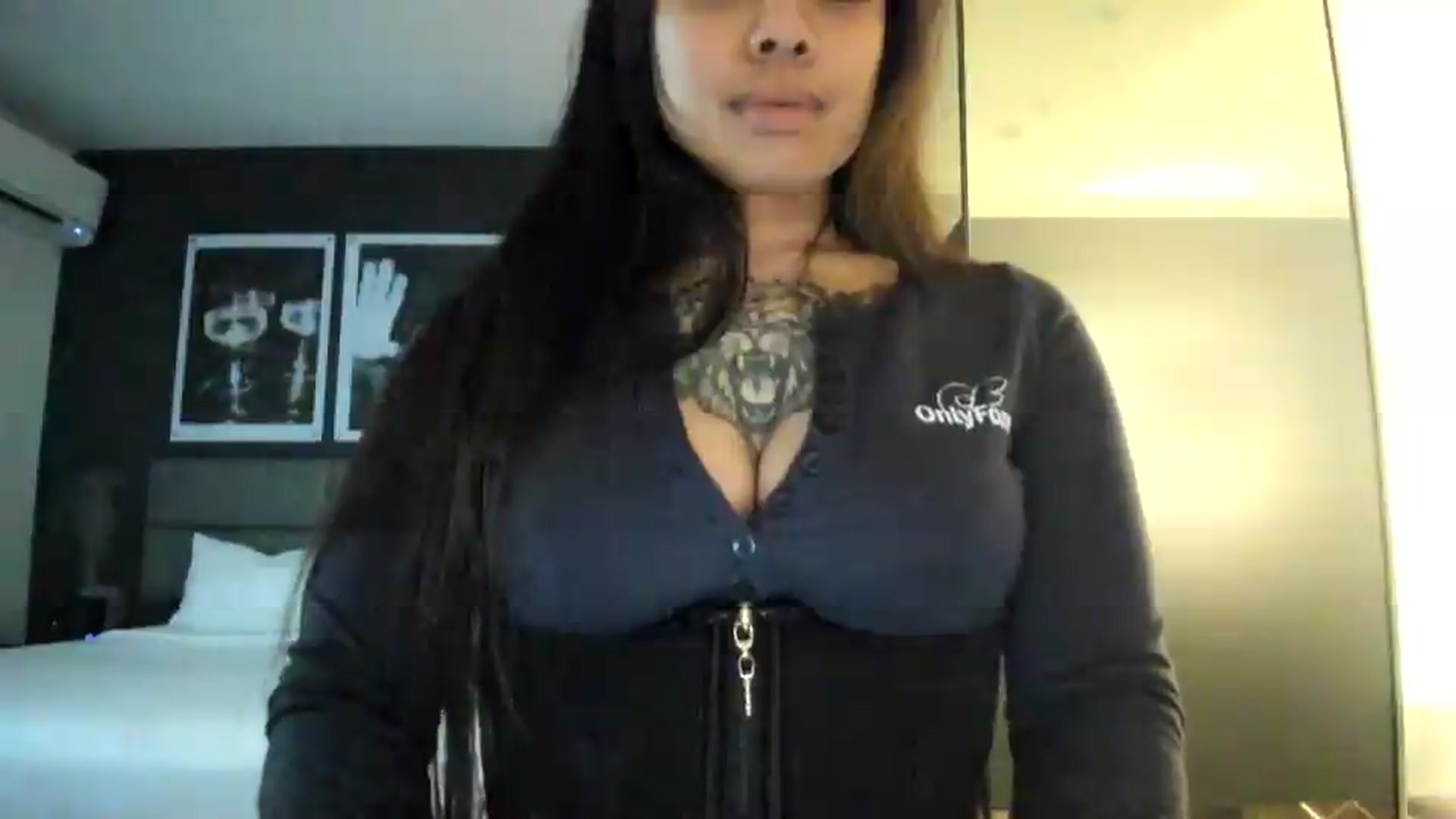 Gallery image thumbnail from dolllface's myfreecams stream on, 05/19/2026, 03:16 image 5 of 20