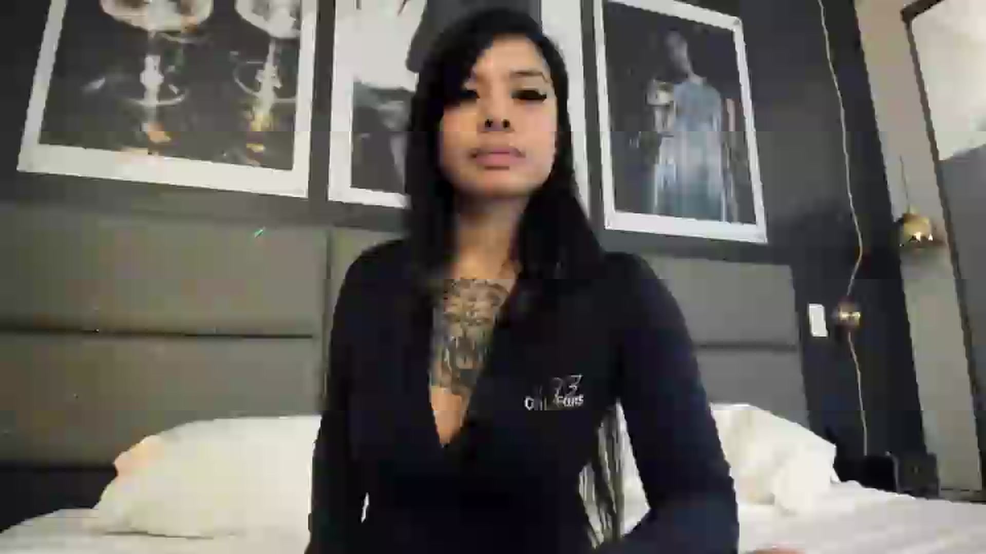 Gallery image thumbnail from dolllface's myfreecams stream on, 05/19/2026, 08:31 image 8 of 20