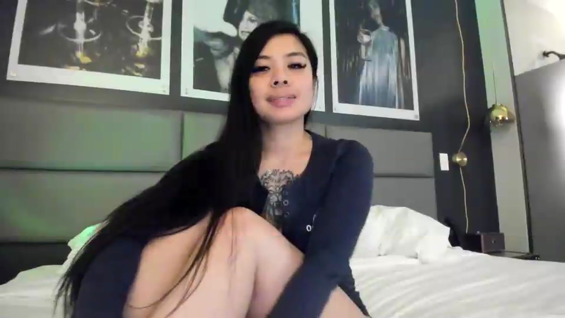 Gallery image thumbnail from dolllface's myfreecams stream on, 05/19/2026, 08:31 image 16 of 20