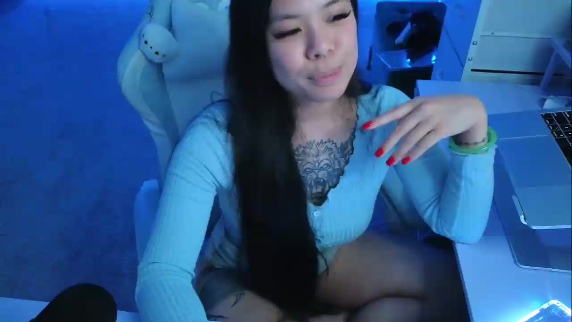 Gallery image thumbnail from dolllface's myfreecams stream on, 05/22/2026, 08:24 image 14 of 20