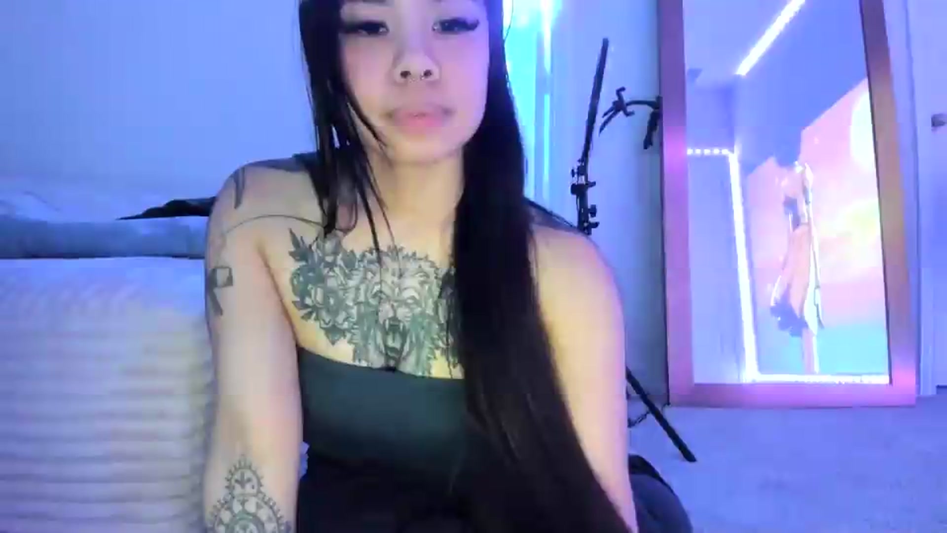 Gallery image thumbnail from dolllface's myfreecams stream on, 05/25/2026, 08:11 image 9 of 20