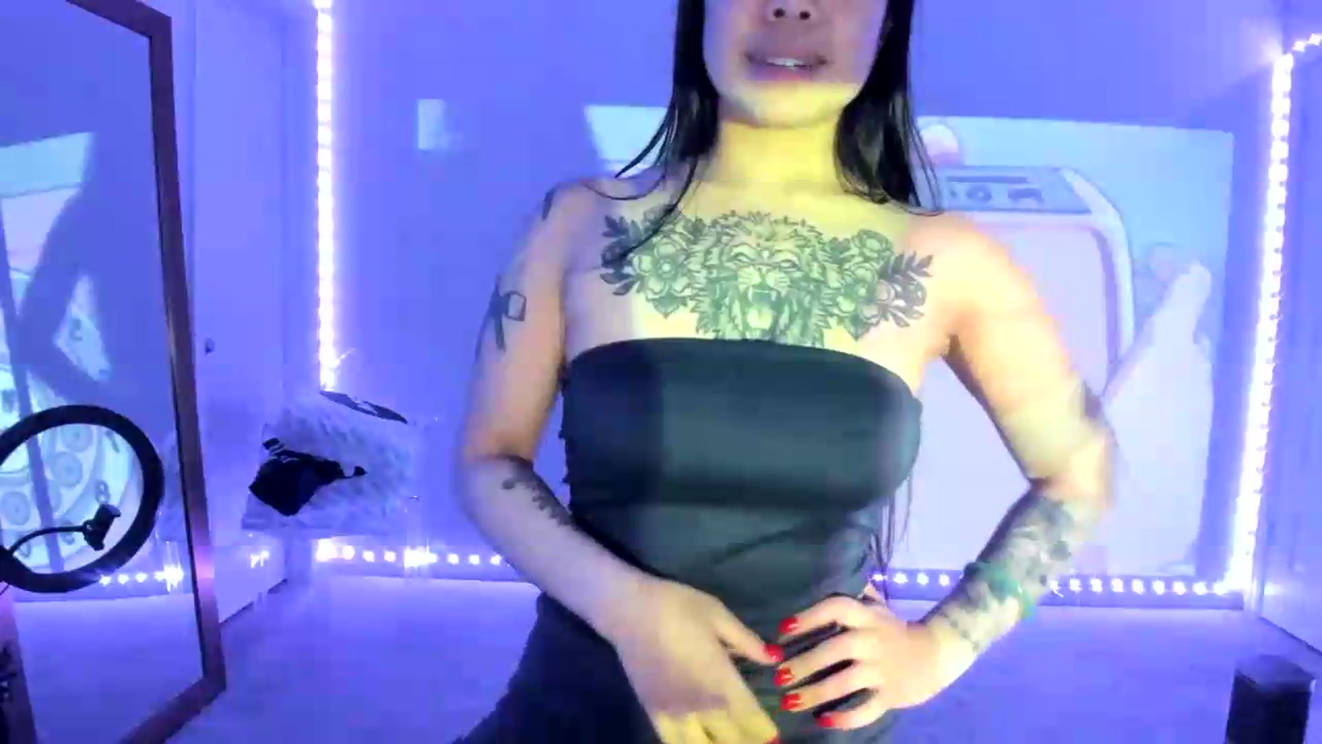 Gallery image thumbnail from dolllface's myfreecams stream on, 05/25/2026, 10:30 image 12 of 20