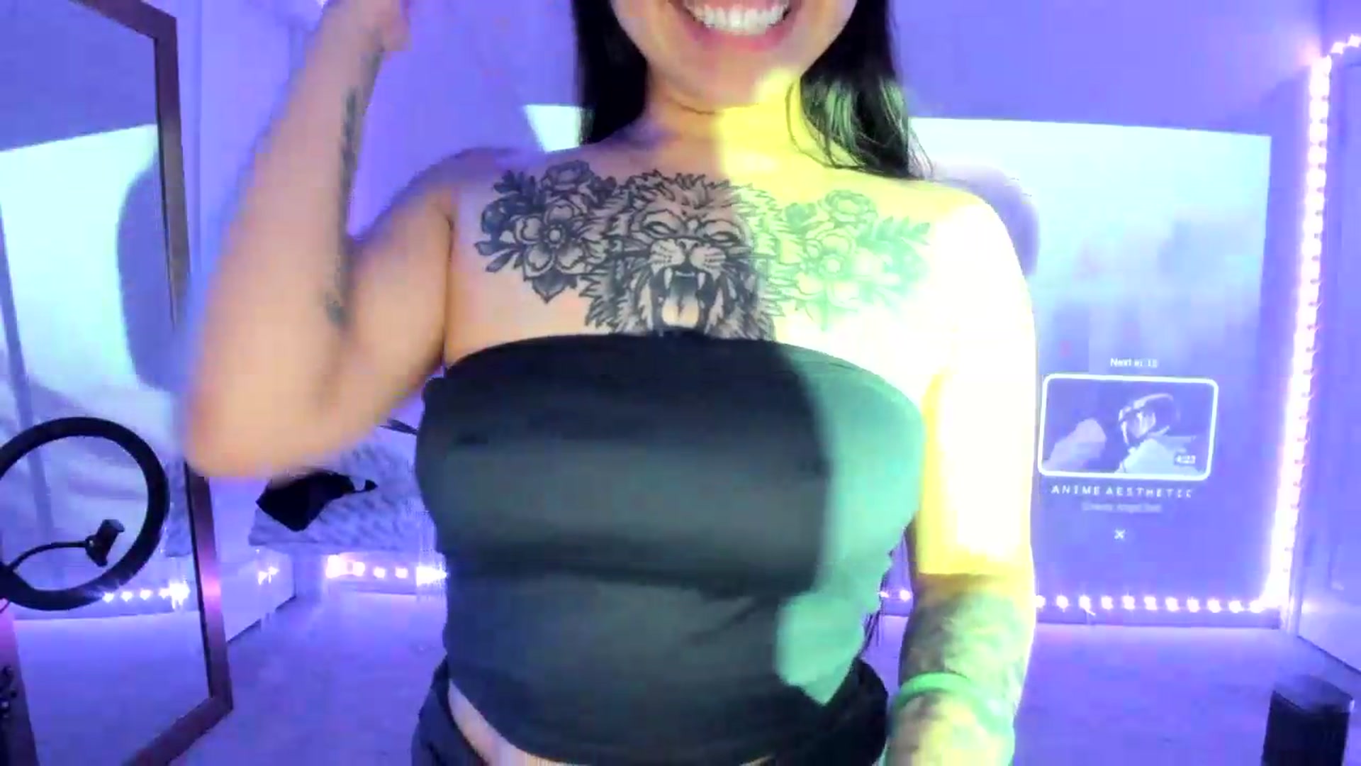Gallery image thumbnail from dolllface's myfreecams stream on, 05/25/2026, 10:30 image 9 of 20