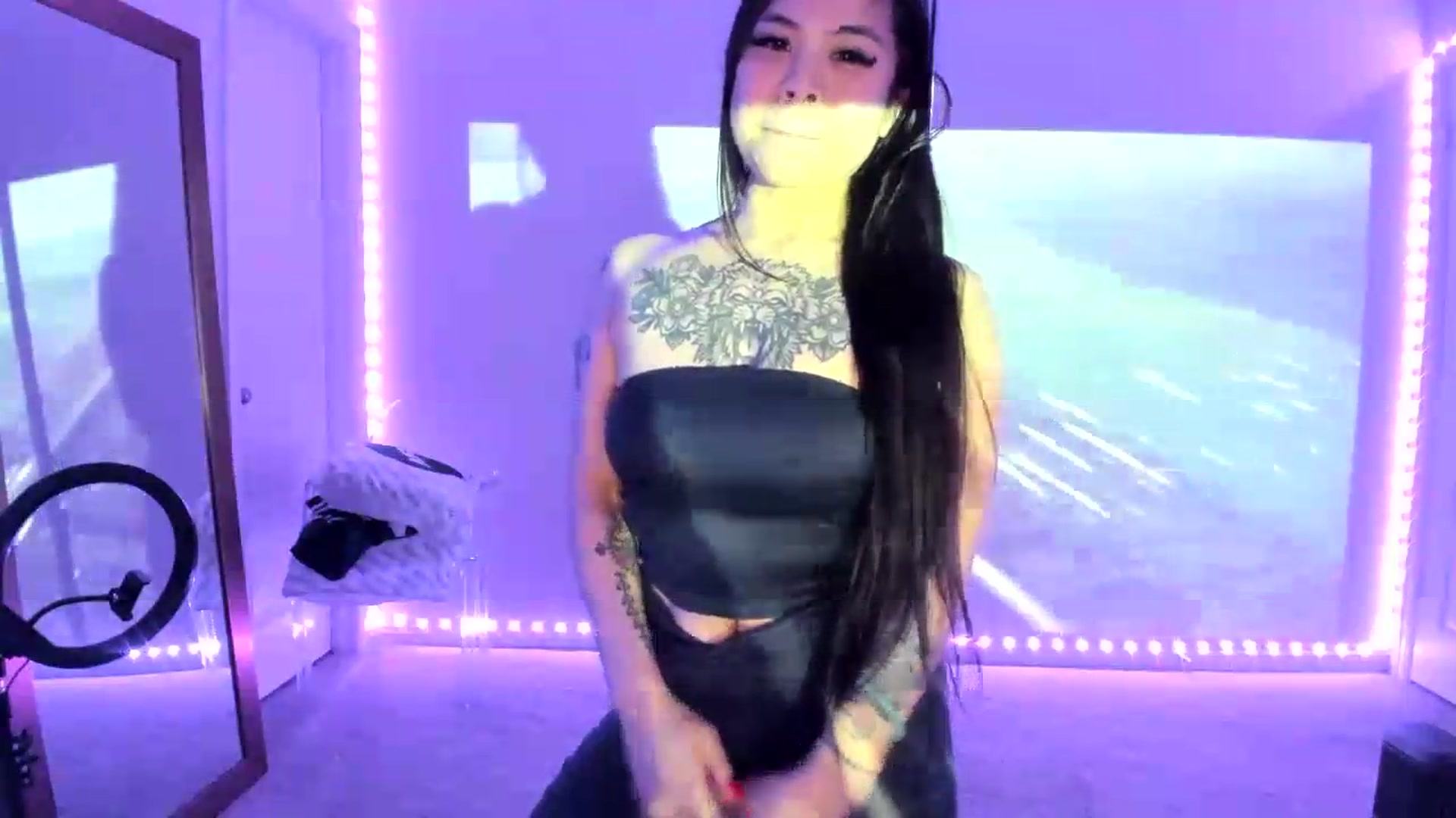 Gallery image thumbnail from dolllface's myfreecams stream on, 05/25/2026, 10:30 image 16 of 20