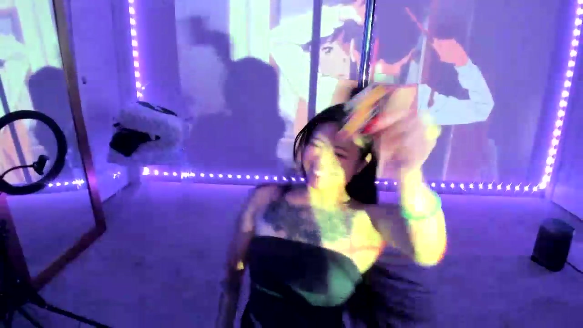 Gallery image thumbnail from dolllface's myfreecams stream on, 05/25/2026, 10:30 image 5 of 20