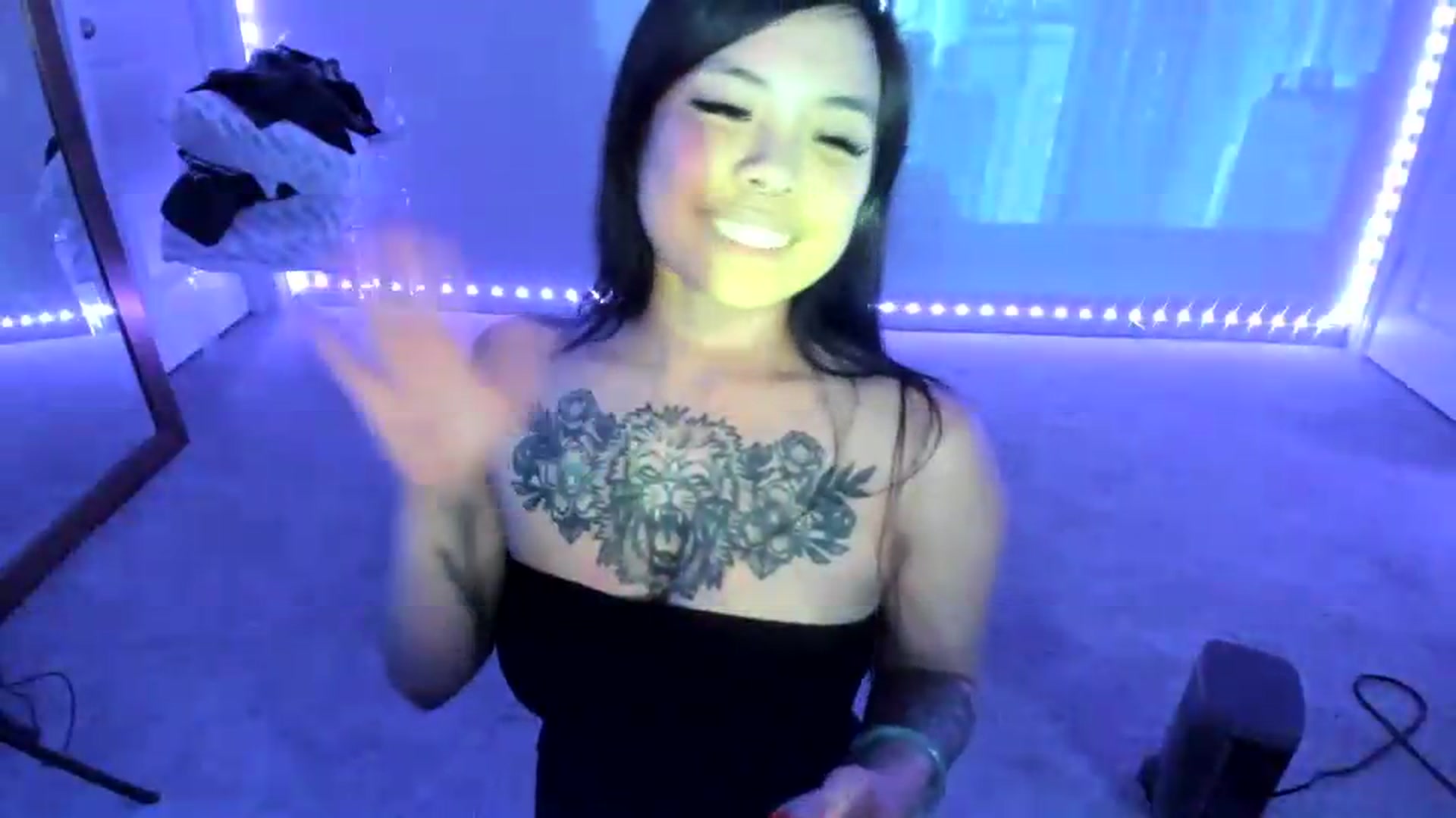Gallery image thumbnail from dolllface's myfreecams stream on, 05/26/2026, 11:33 image 13 of 20
