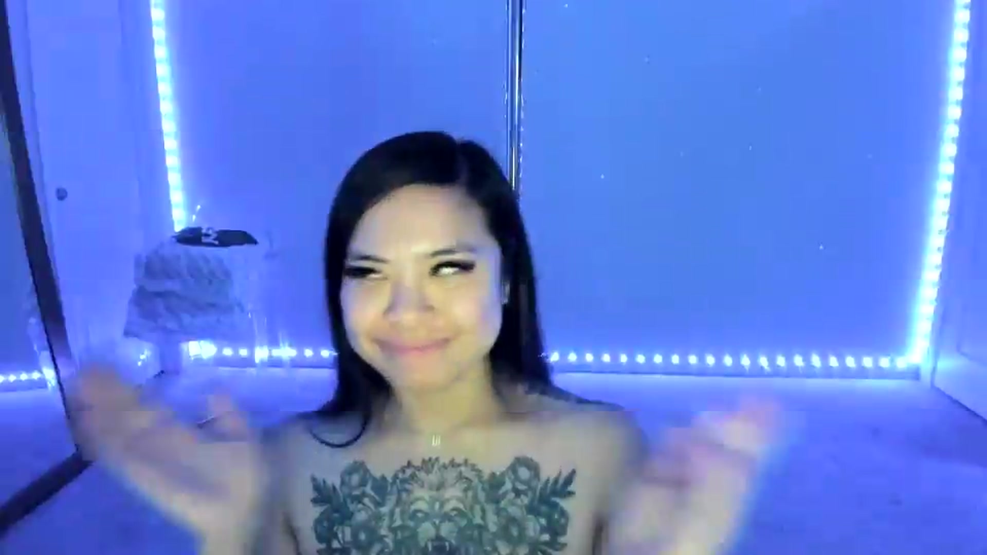 Gallery image thumbnail from dolllface's myfreecams stream on, 06/02/2026, 07:52 image 17 of 20