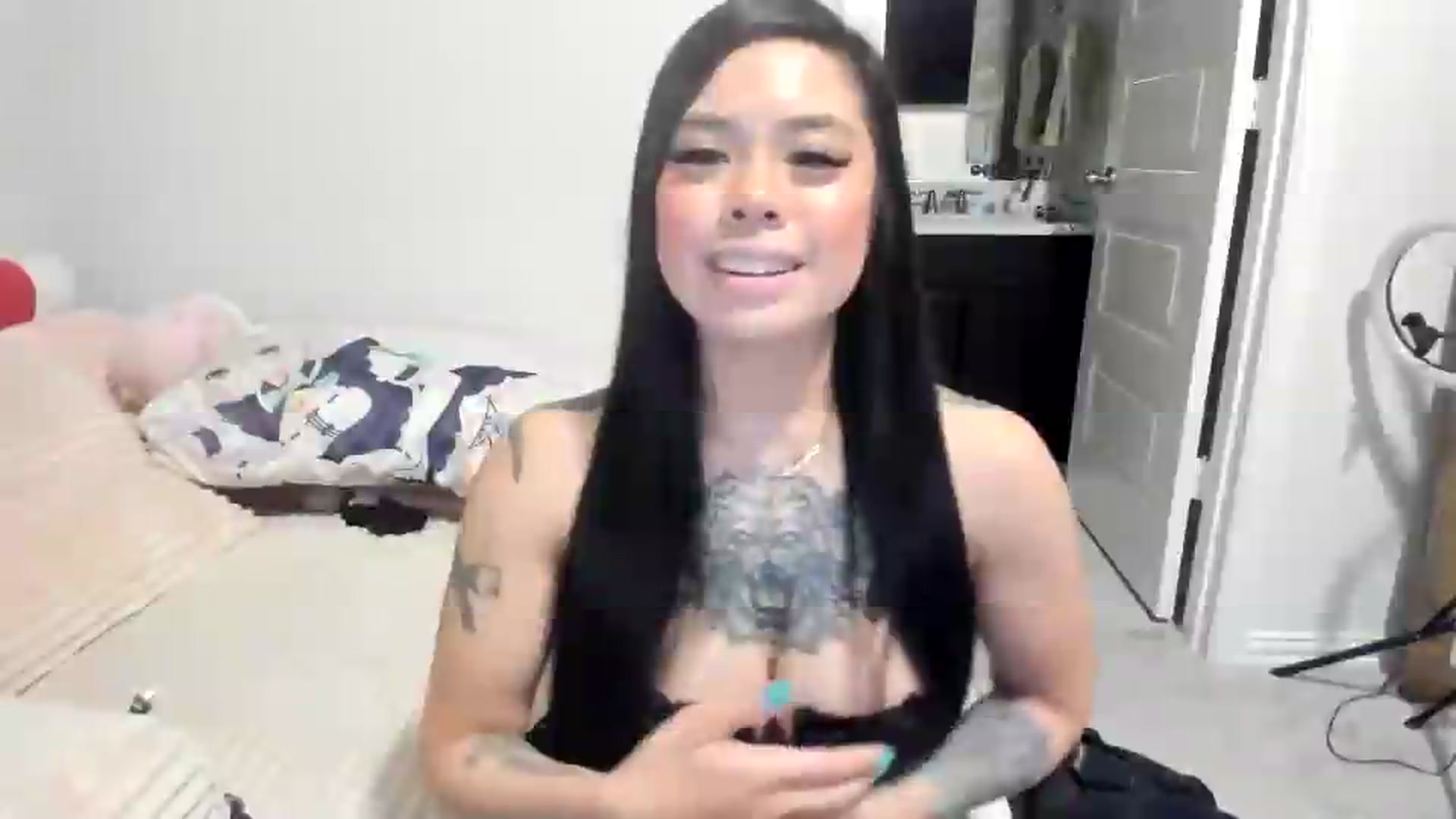 Gallery image thumbnail from dolllface's myfreecams stream on, 06/08/2026, 02:46 image 11 of 20