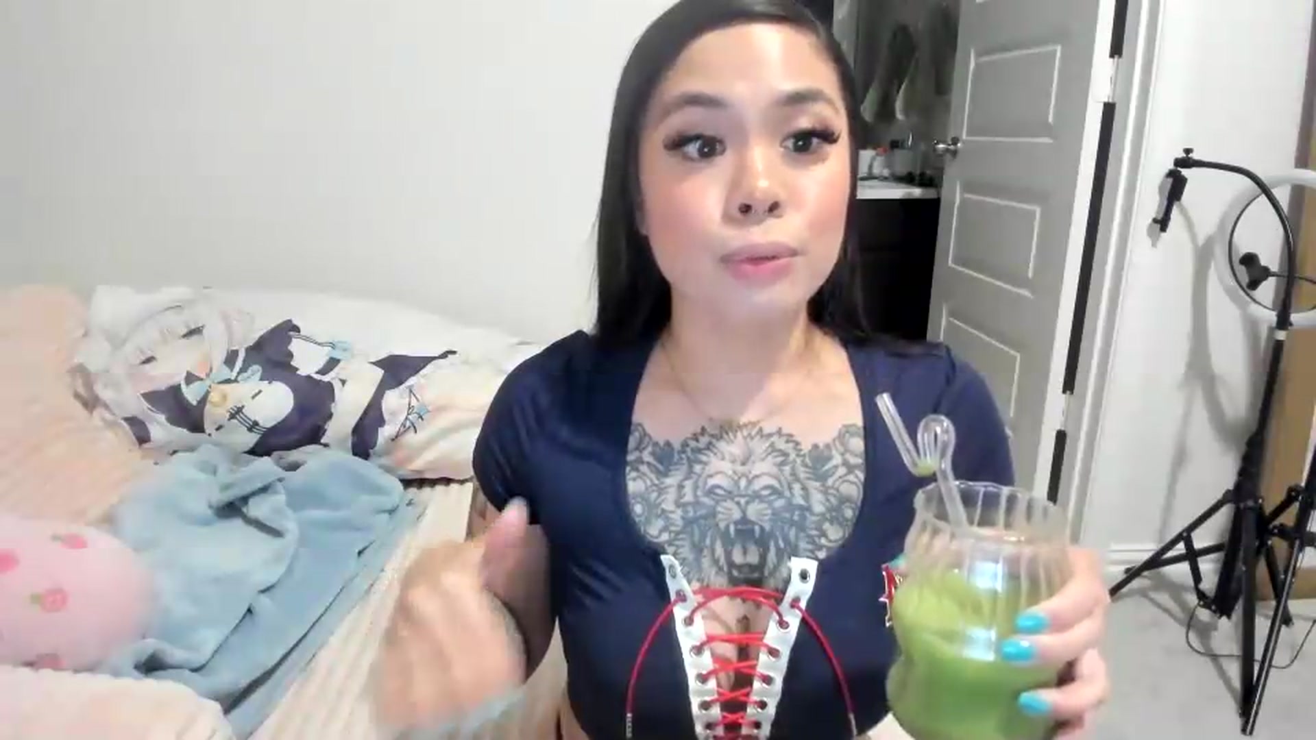 Gallery image thumbnail from dolllface's myfreecams stream on, 06/12/2026, 02:46 image 6 of 20