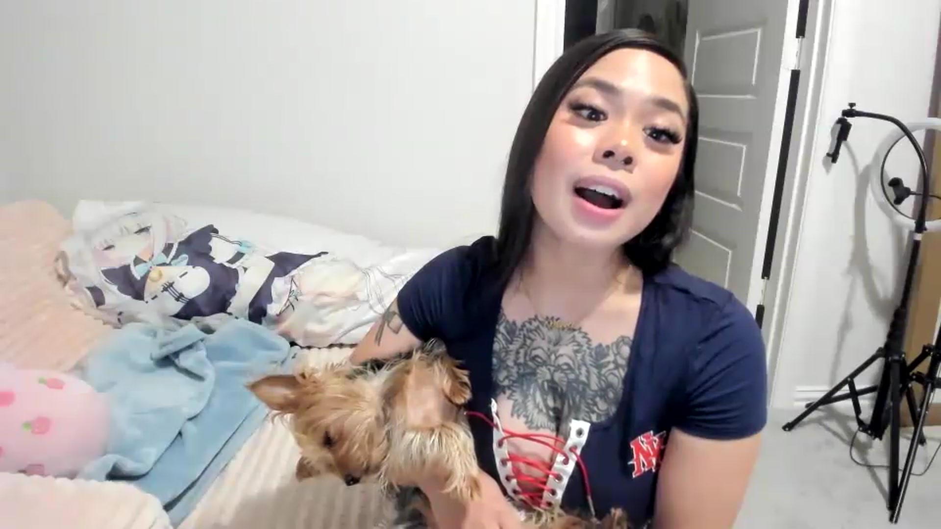 Gallery image thumbnail from dolllface's myfreecams stream on, 06/12/2026, 02:46 image 19 of 20