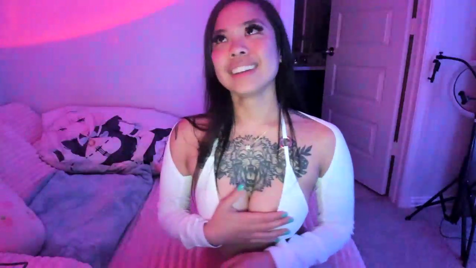 Gallery image thumbnail from dolllface's myfreecams stream on, 06/13/2026, 09:04 image 14 of 20