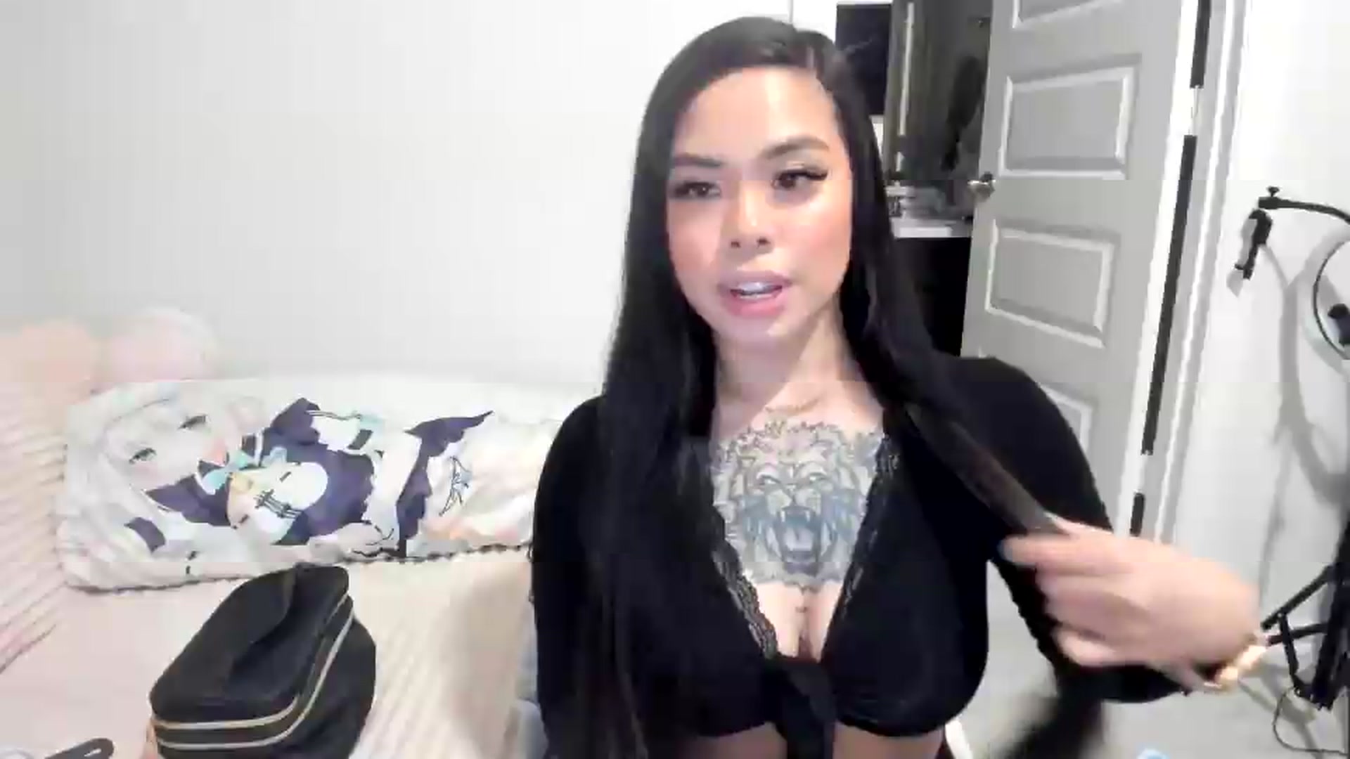 Gallery image thumbnail from dolllface's myfreecams stream on, 06/14/2026, 02:43 image 7 of 20