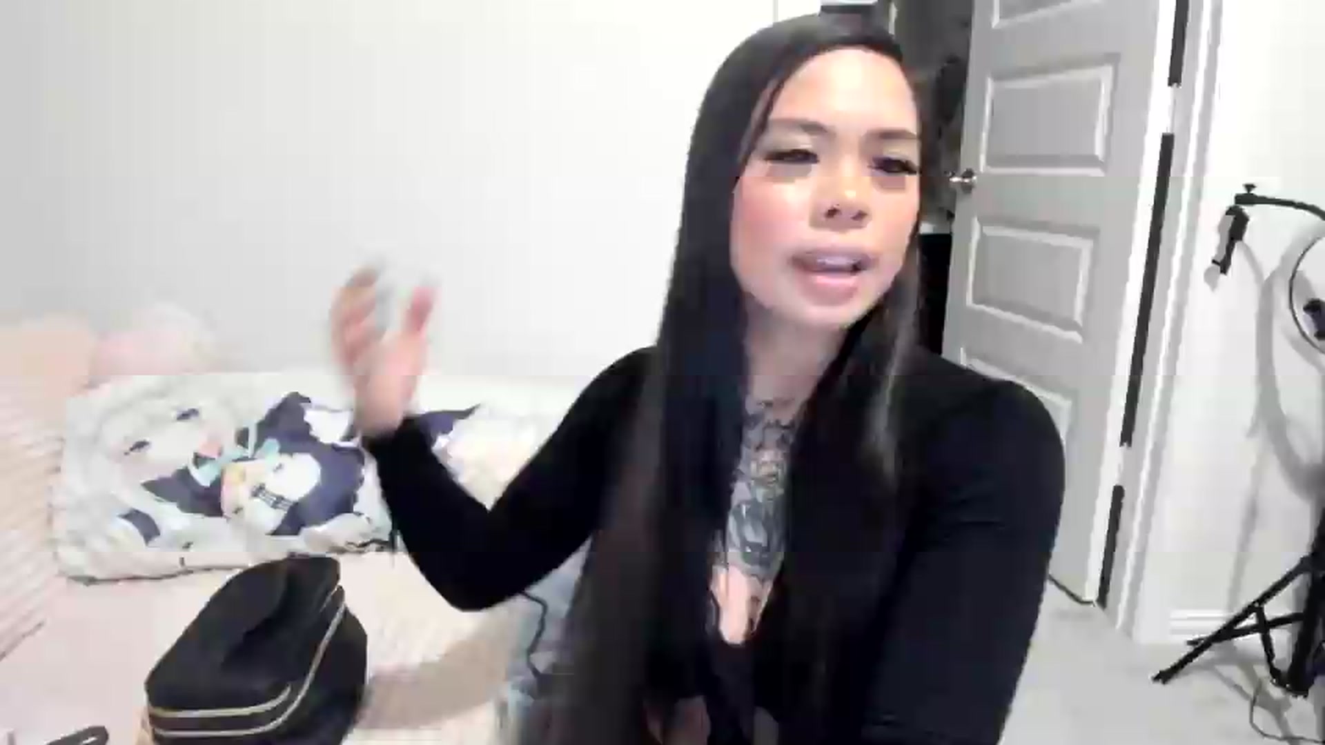 Gallery image thumbnail from dolllface's myfreecams stream on, 06/14/2026, 02:43 image 9 of 20