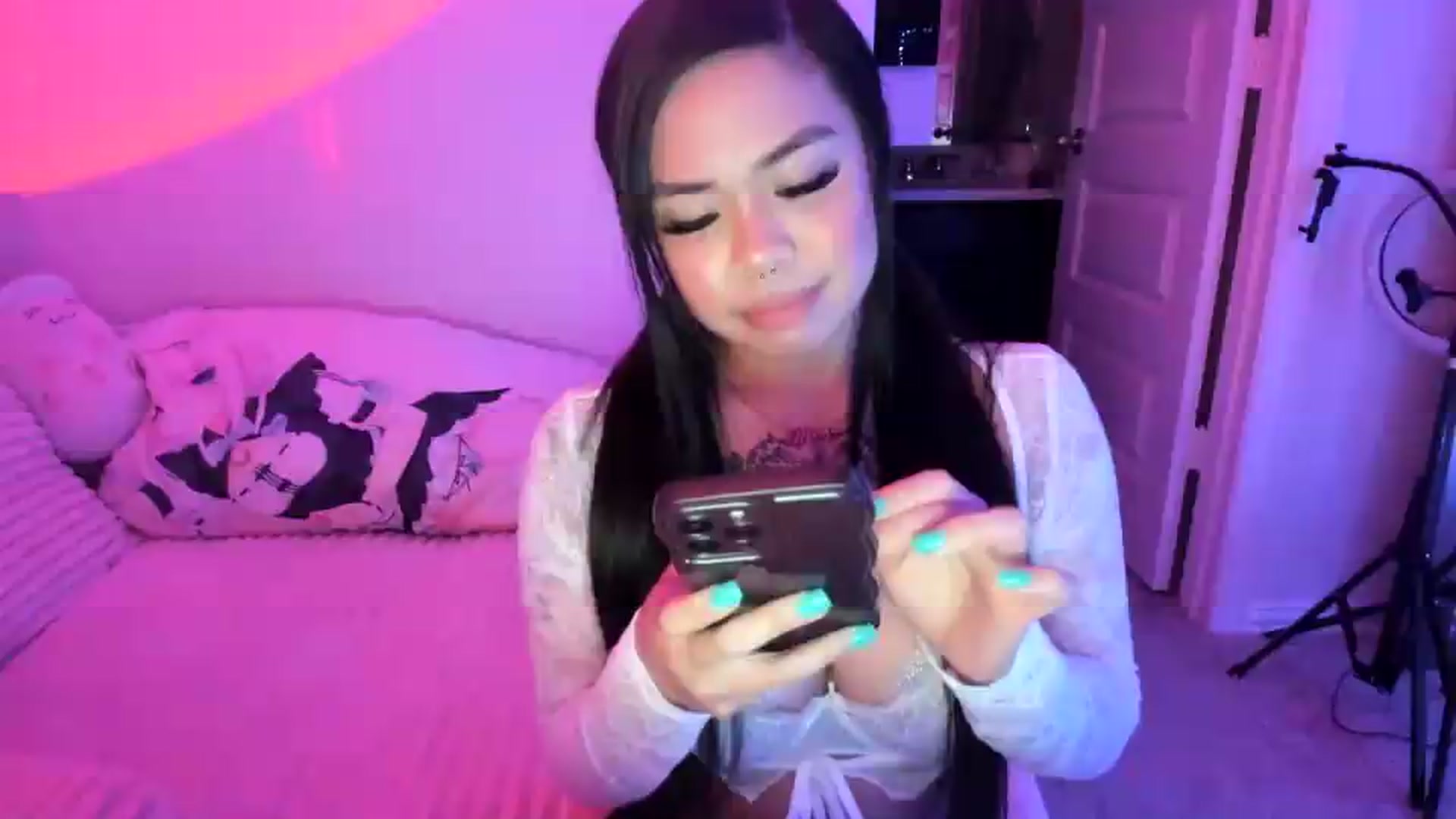 Gallery image thumbnail from dolllface's myfreecams stream on, 06/14/2026, 06:37 image 5 of 20