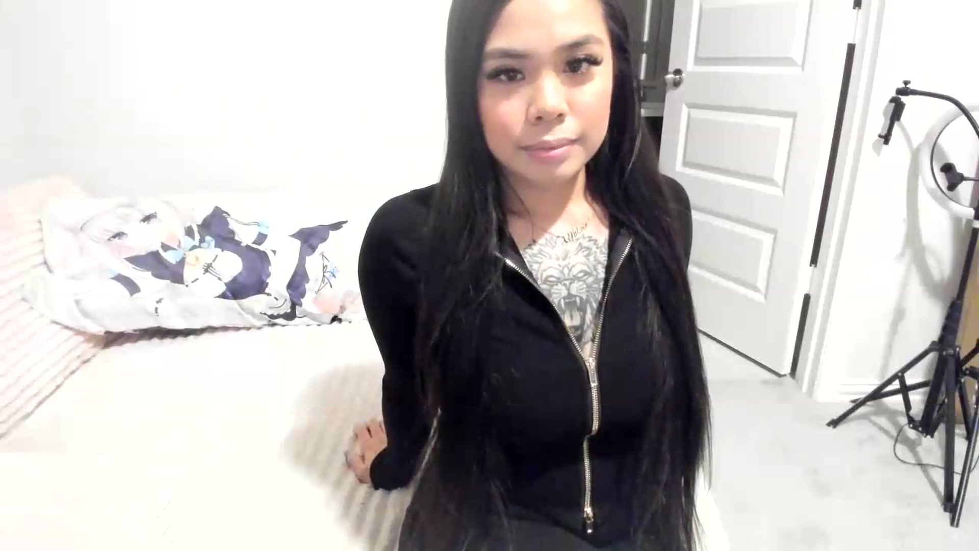 Gallery image thumbnail from dolllface's myfreecams stream on, 06/15/2026, 02:59 image 18 of 20