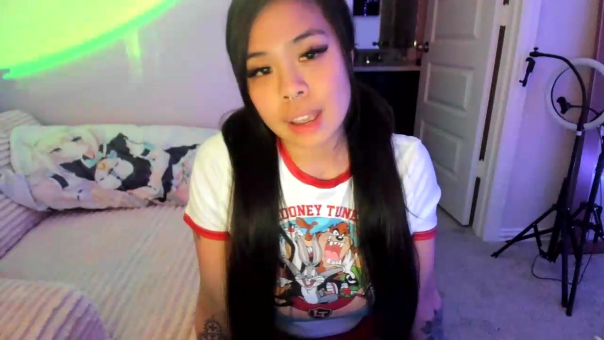 Gallery image thumbnail from dolllface's myfreecams stream on, 06/16/2026, 05:17 image 6 of 20