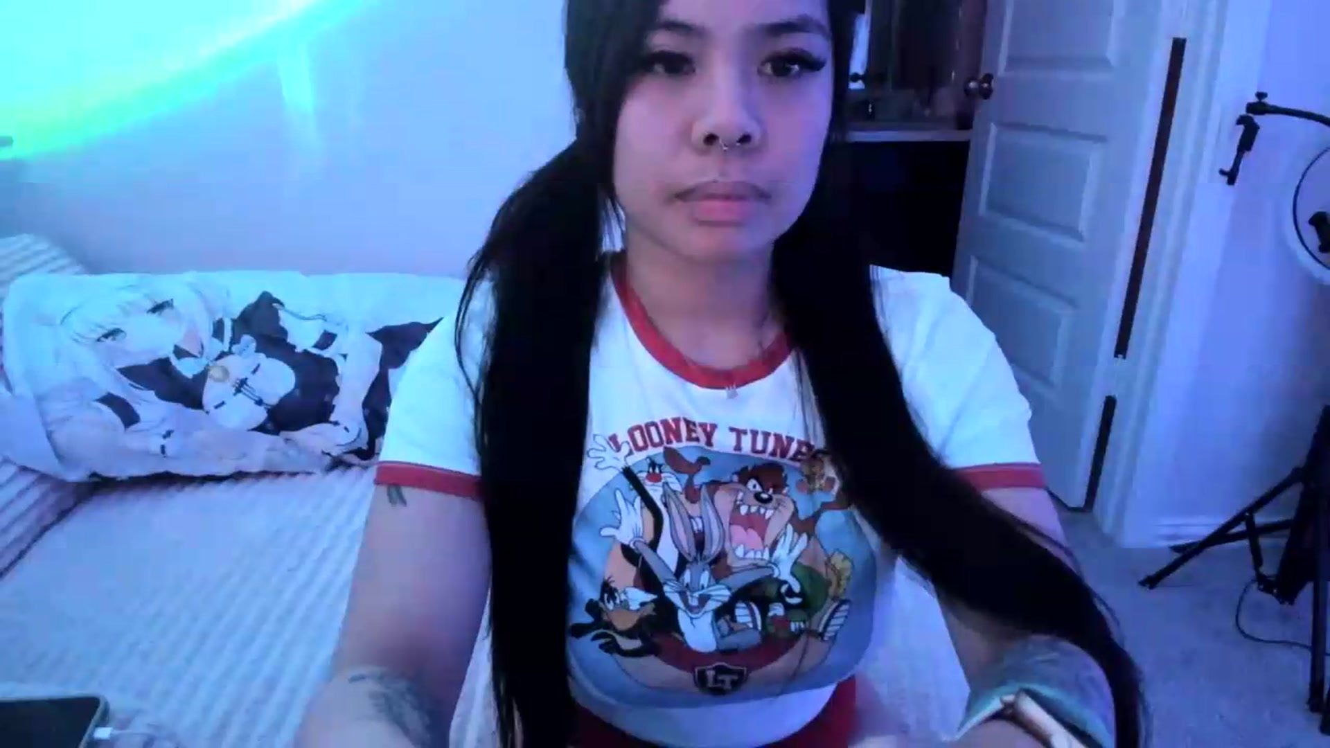 Gallery image thumbnail from dolllface's myfreecams stream on, 06/16/2026, 05:17 image 16 of 20