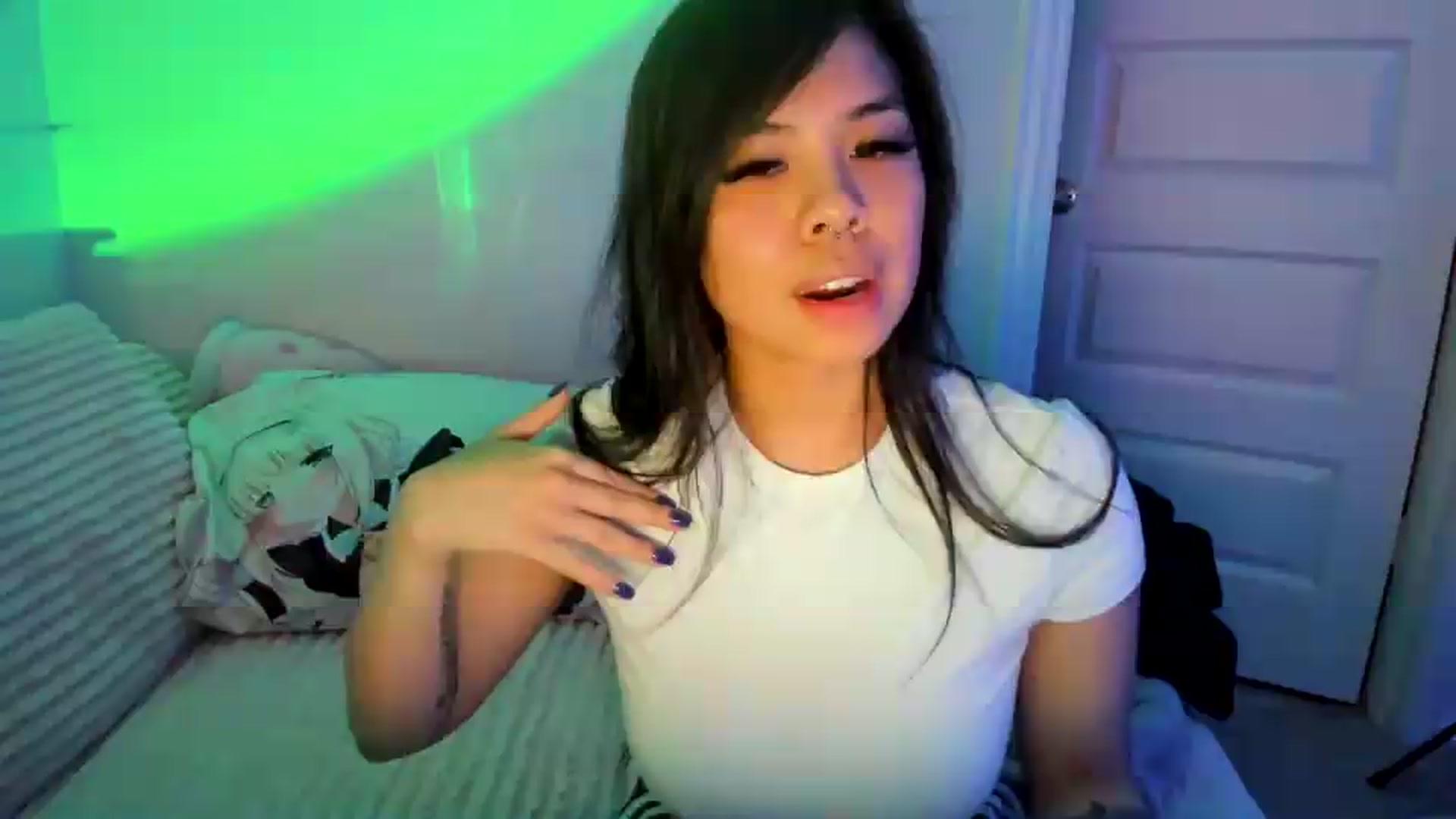 Gallery image thumbnail from dolllface's myfreecams stream on, 06/24/2026, 07:09 image 1 of 20