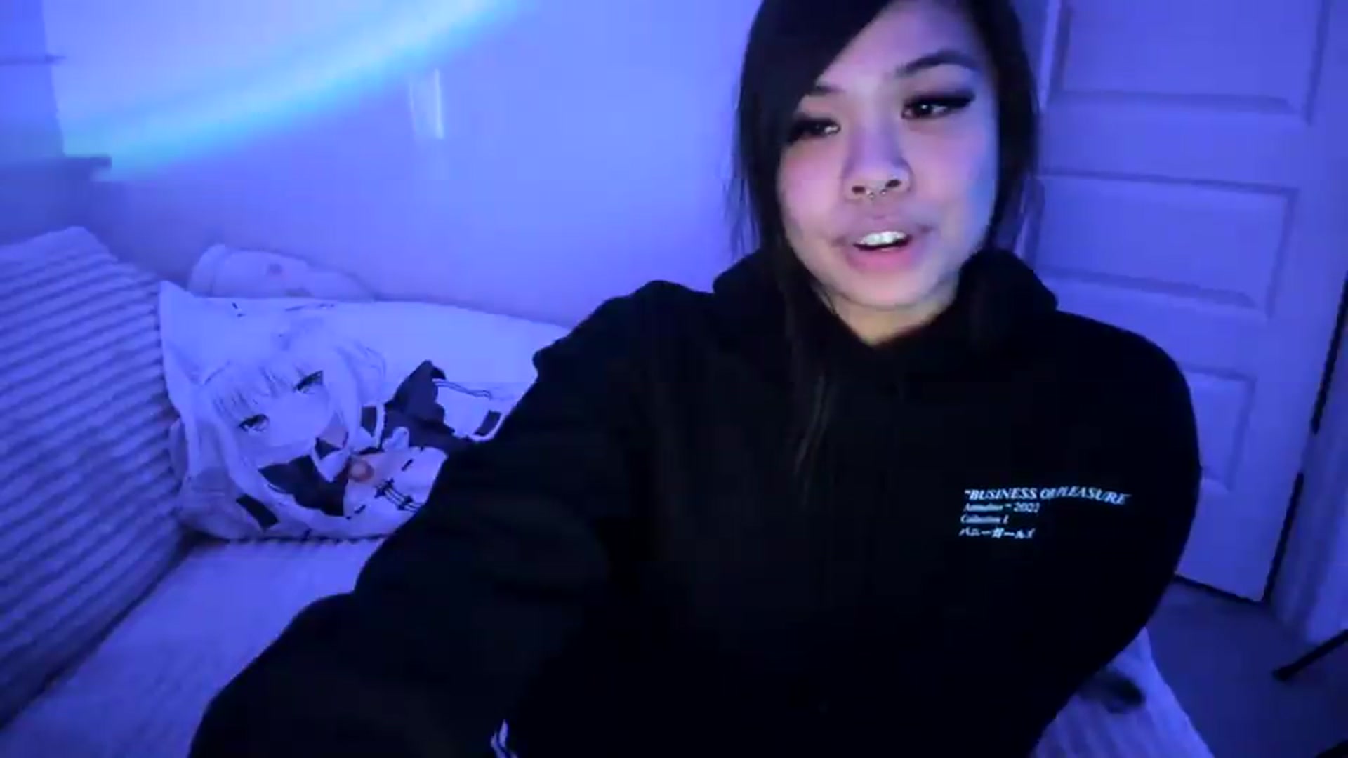 Gallery image thumbnail from dolllface's myfreecams stream on, 06/24/2026, 07:09 image 19 of 20