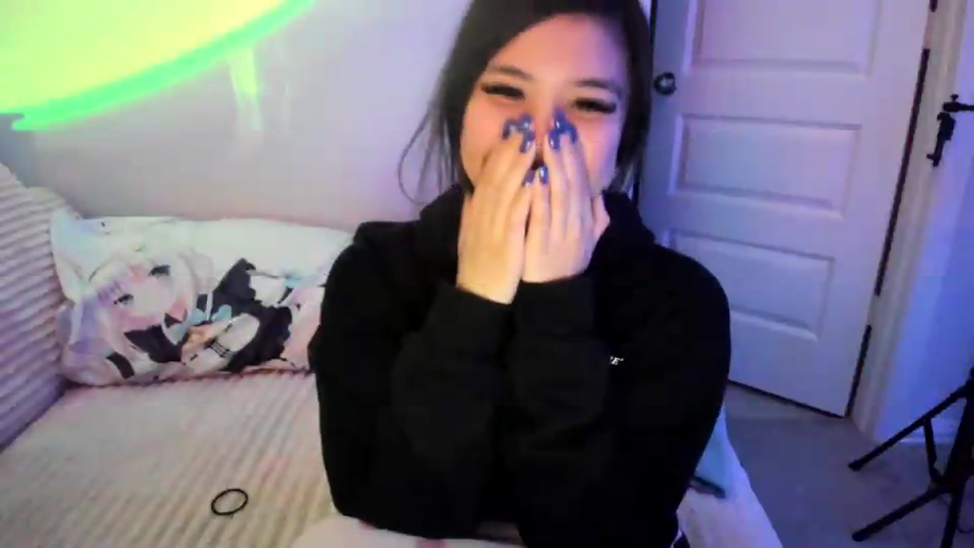 Gallery image thumbnail from dolllface's myfreecams stream on, 06/24/2026, 09:02 image 16 of 20
