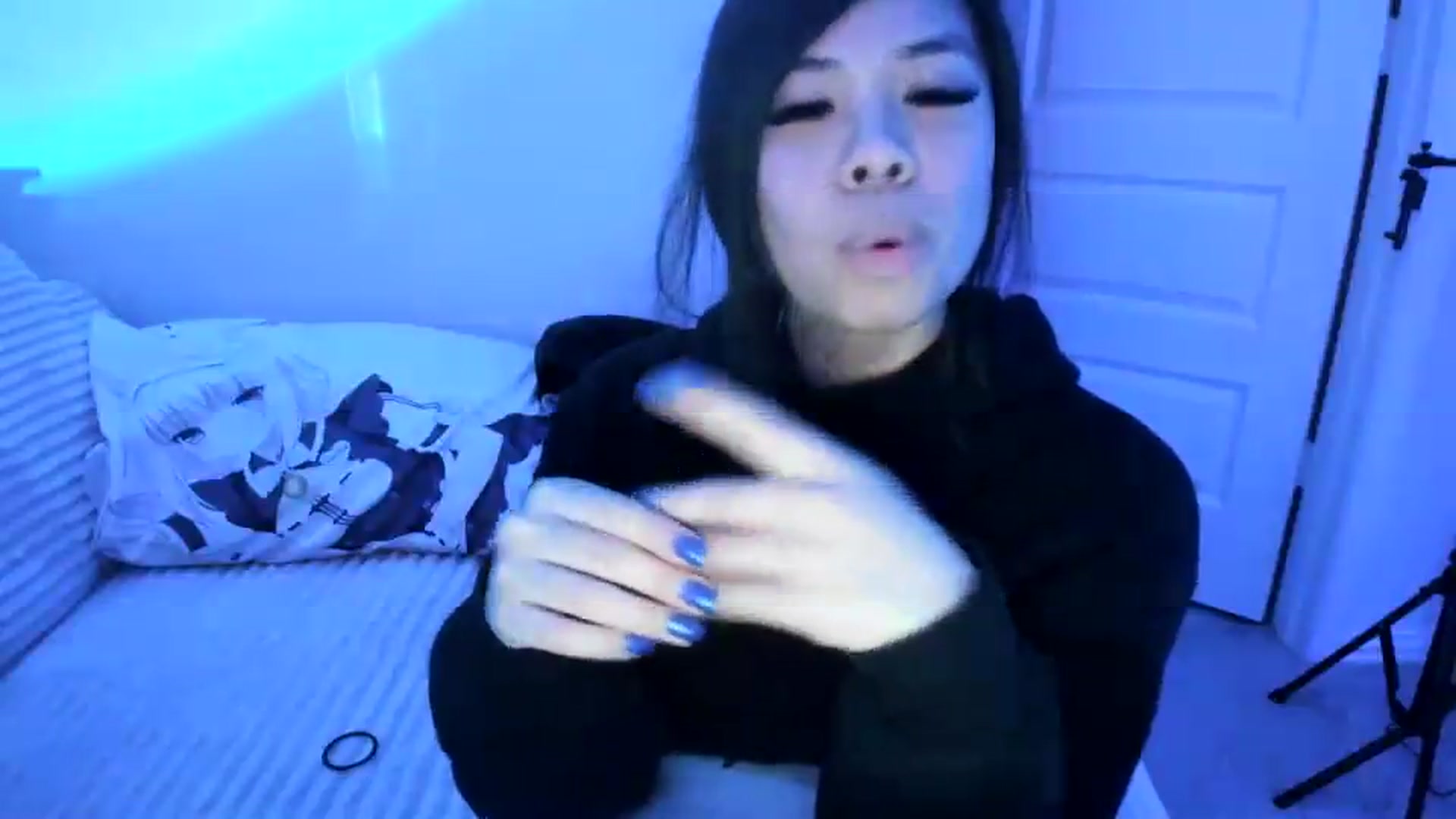 Gallery image thumbnail from dolllface's myfreecams stream on, 06/24/2026, 09:02 image 17 of 20