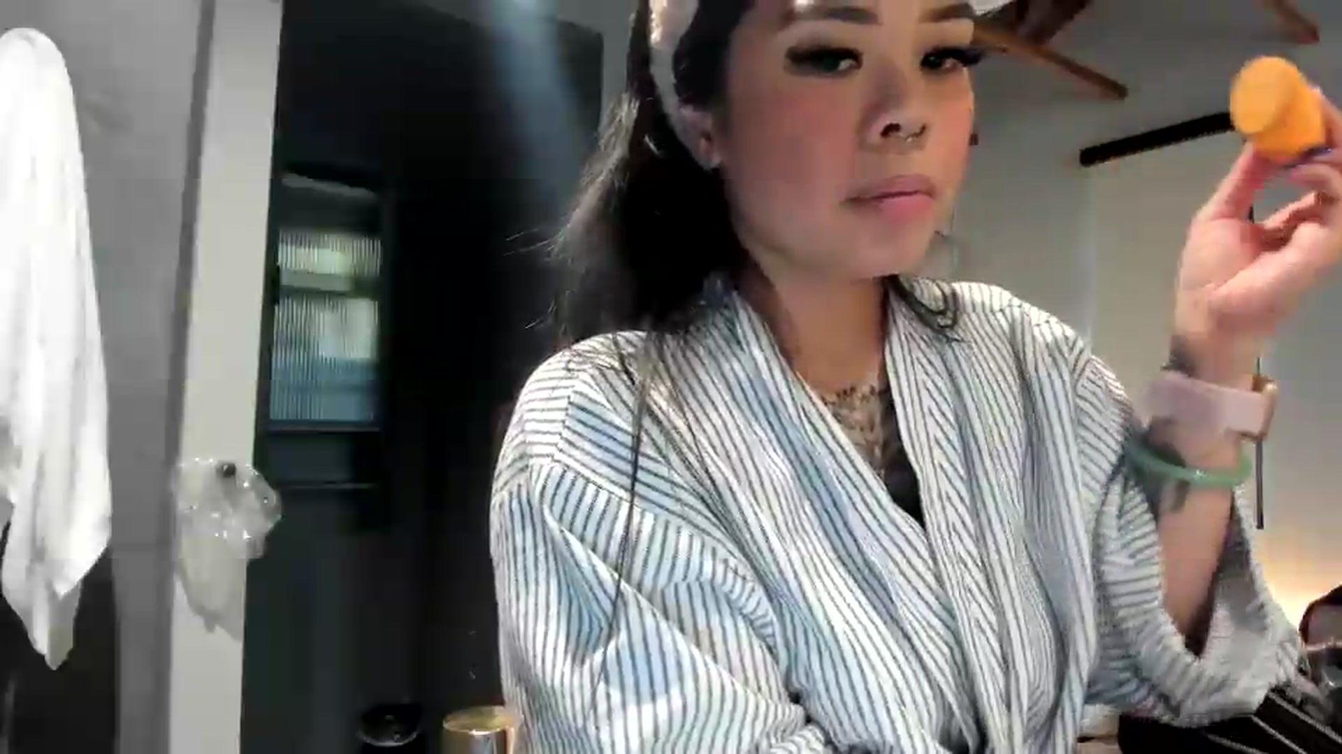 Gallery image thumbnail from dolllface's myfreecams stream on, 06/25/2026, 17:58 image 5 of 20