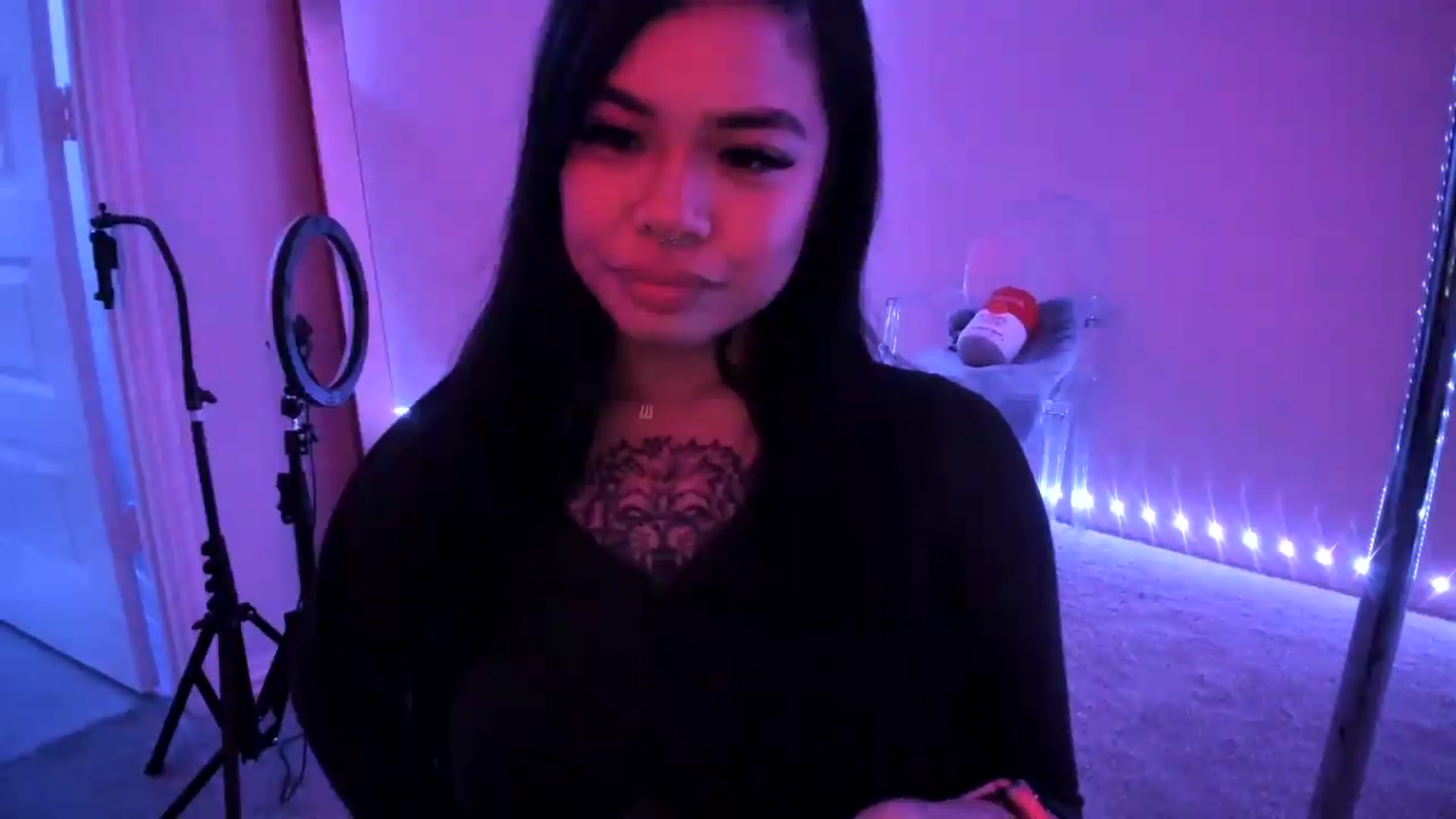Gallery image thumbnail from dolllface's myfreecams stream on, 07/03/2026, 10:36 image 9 of 20