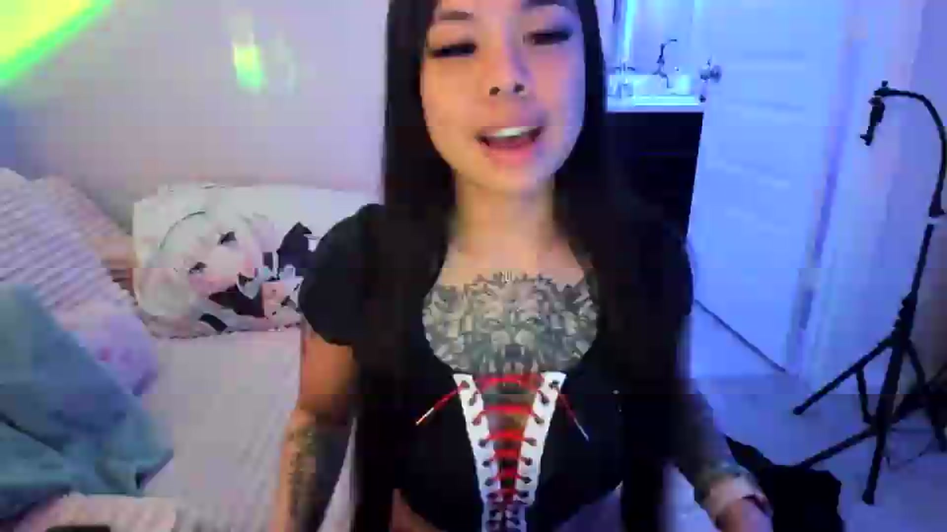 Gallery image thumbnail from dolllface's myfreecams stream on, 07/04/2026, 11:34 image 1 of 20