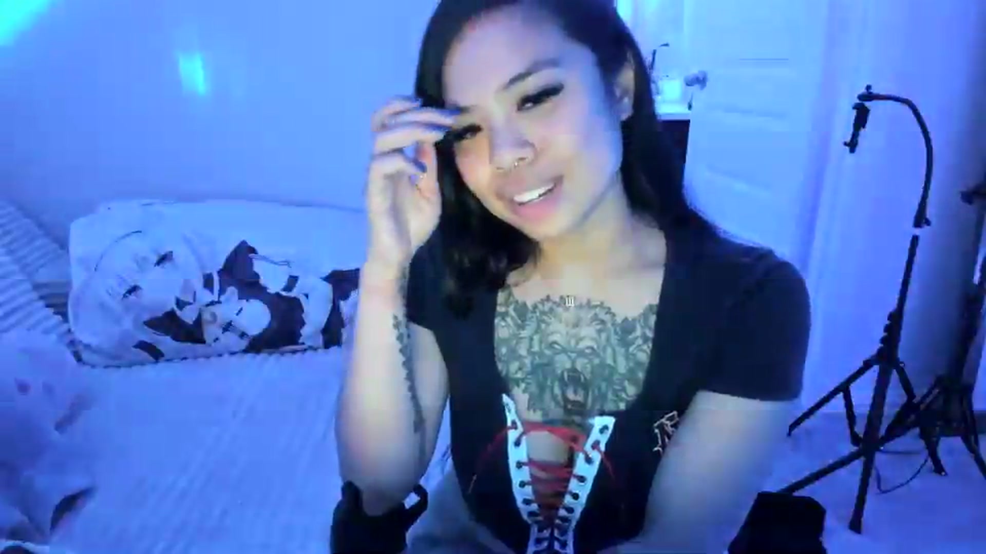 Gallery image thumbnail from dolllface's myfreecams stream on, 07/04/2026, 11:34 image 13 of 20
