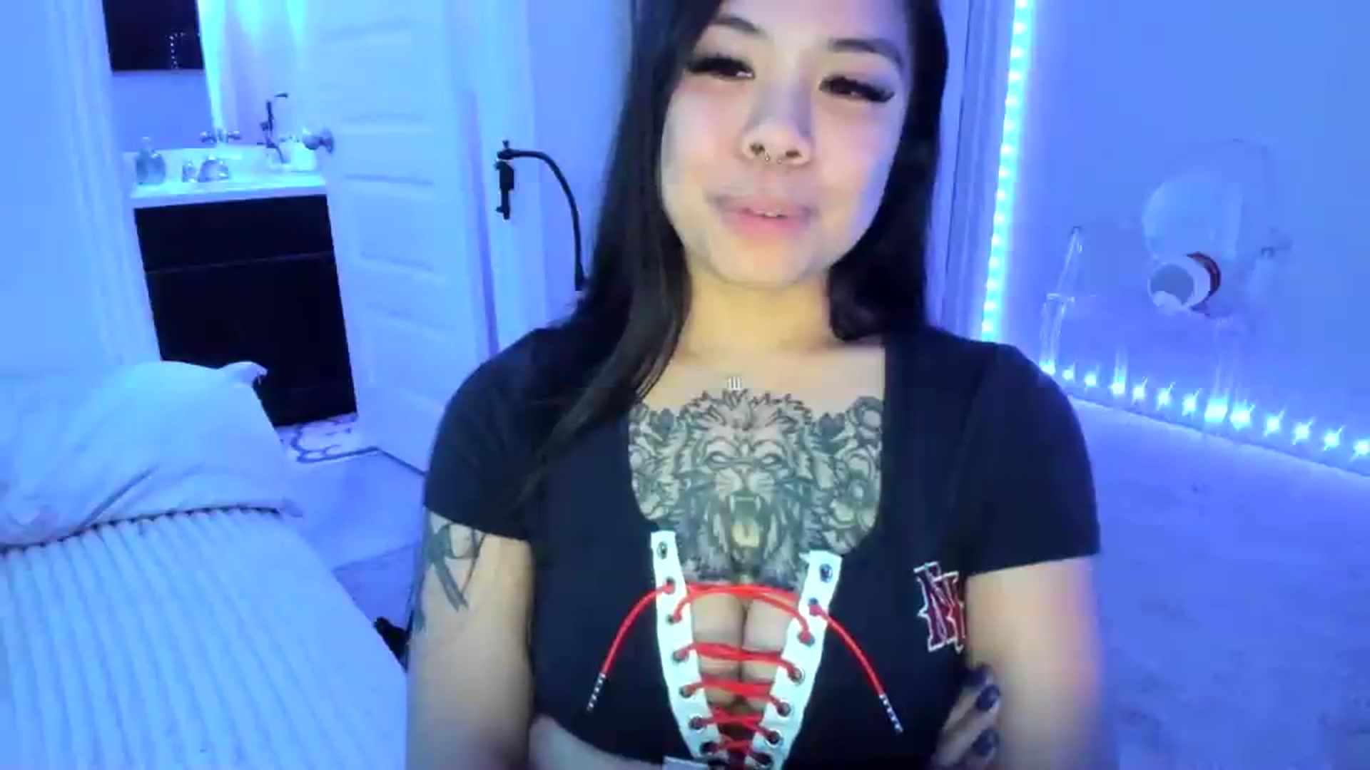 Gallery image thumbnail from dolllface's myfreecams stream on, 07/04/2026, 11:34 image 17 of 20