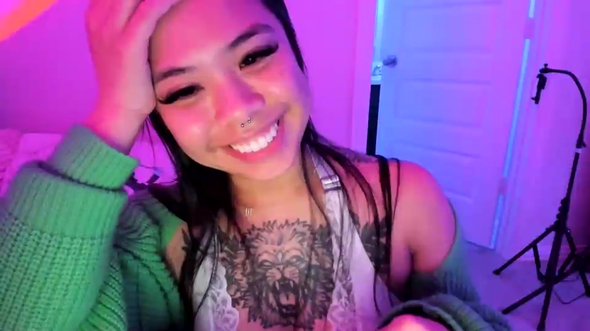 Gallery image thumbnail from dolllface's myfreecams stream on, 07/05/2026, 10:24 image 15 of 20