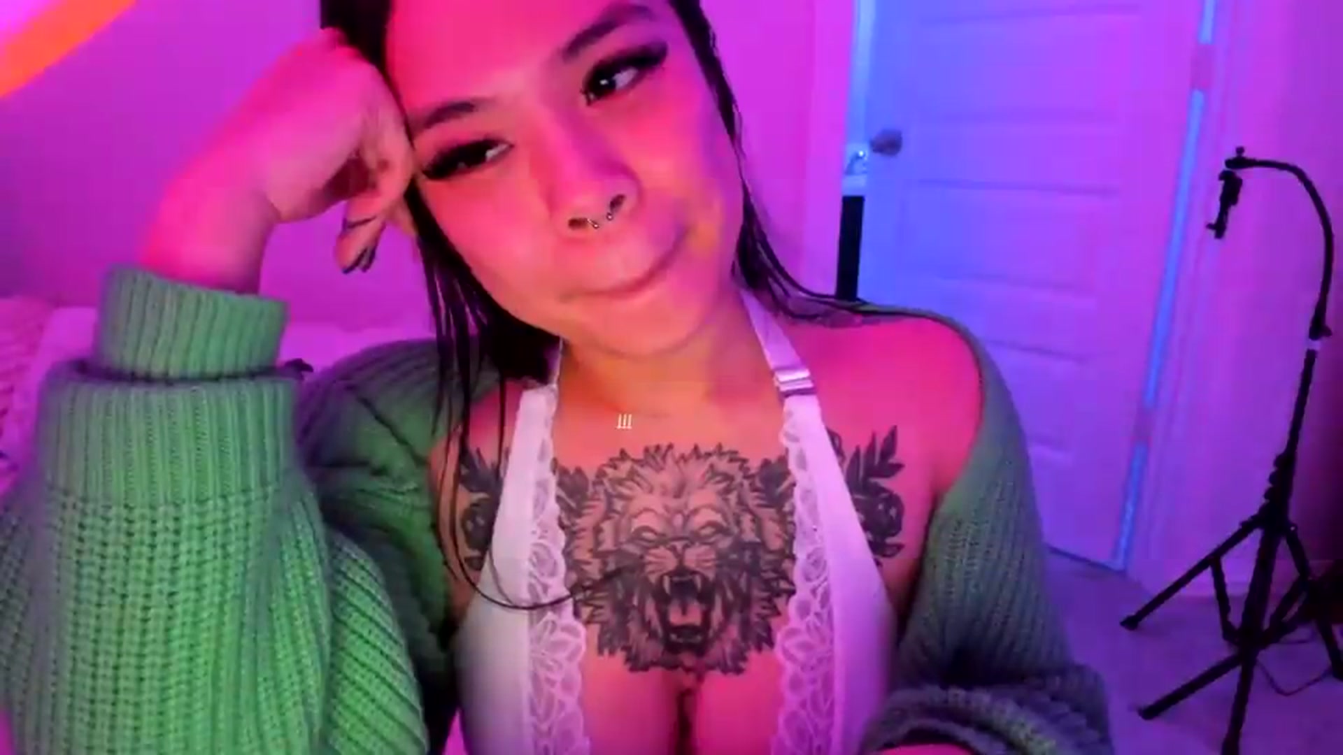 Gallery image thumbnail from dolllface's myfreecams stream on, 07/05/2026, 10:24 image 16 of 20