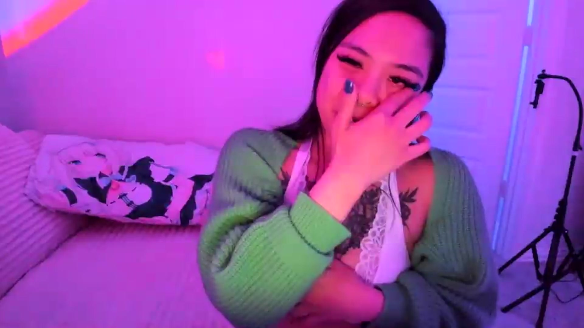 Gallery image thumbnail from dolllface's myfreecams stream on, 07/05/2026, 10:24 image 18 of 20