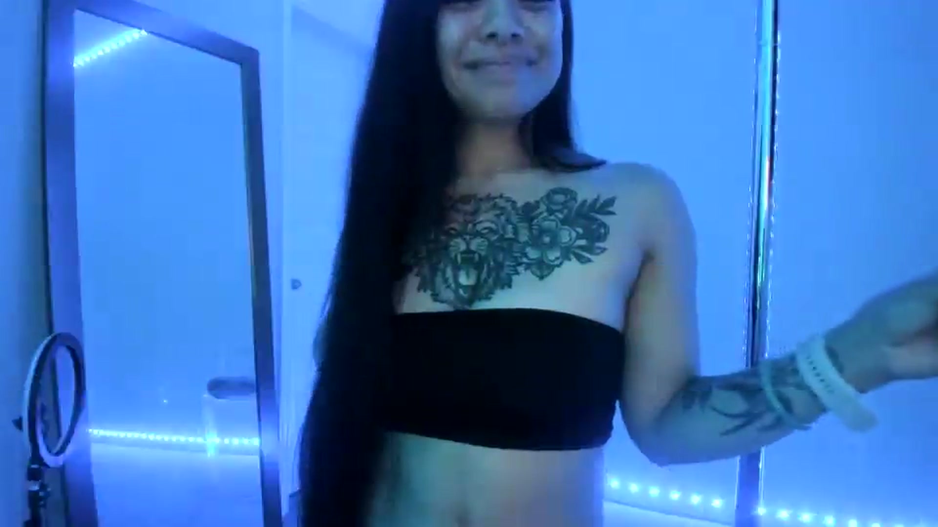 Gallery image thumbnail from dolllface's myfreecams stream on, 07/07/2026, 09:16 image 20 of 20