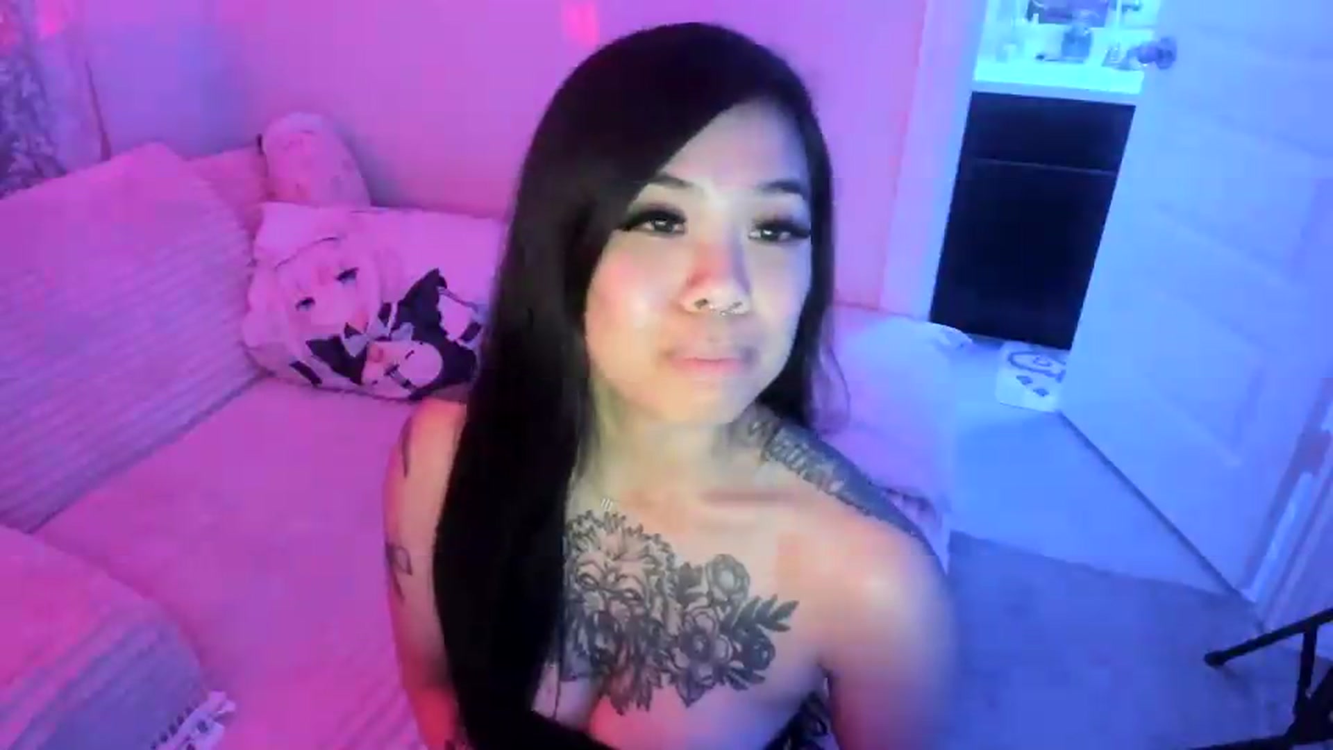 Gallery image thumbnail from dolllface's myfreecams stream on, 07/07/2026, 10:02 image 16 of 20
