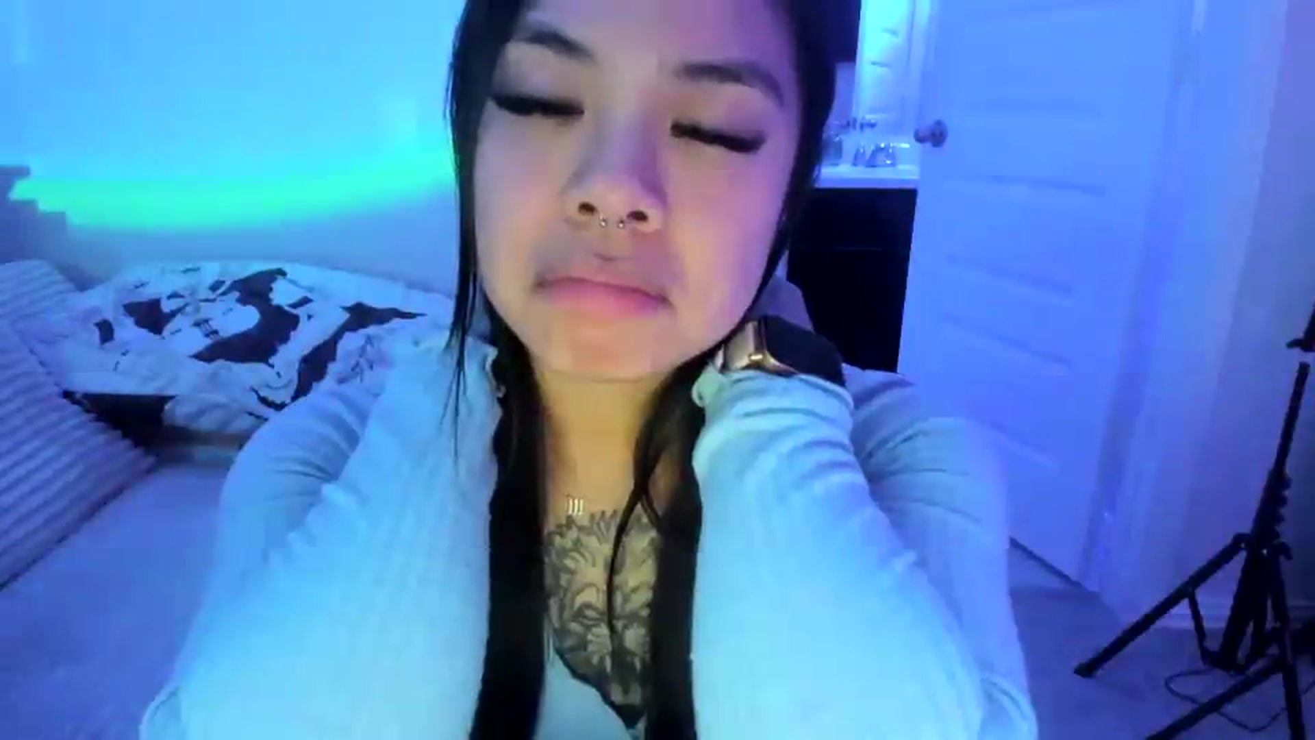 Gallery image thumbnail from dolllface's myfreecams stream on, 07/09/2026, 09:49 image 9 of 20