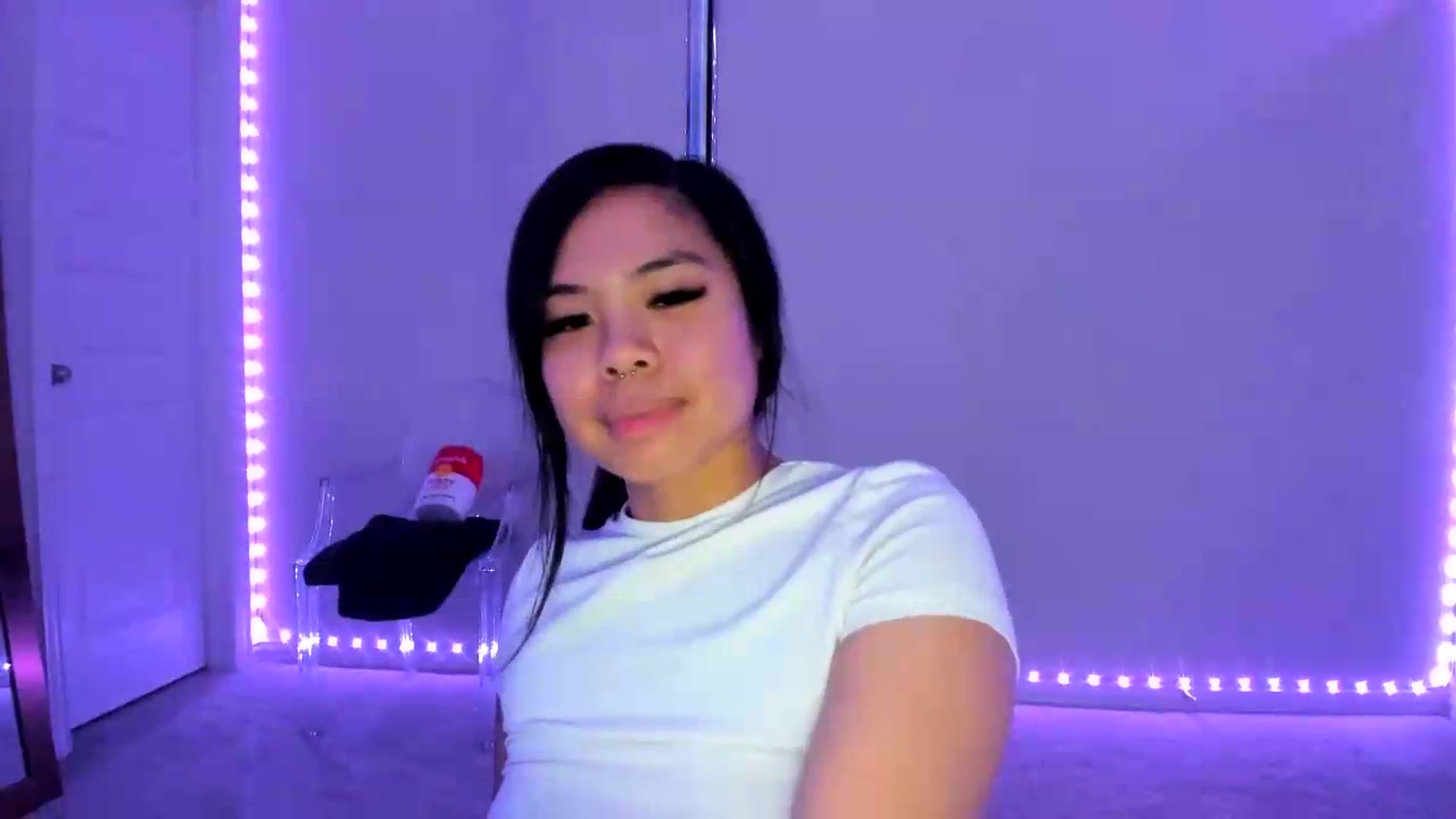 Gallery image thumbnail from dolllface's myfreecams stream on, 07/17/2026, 09:31 image 19 of 20
