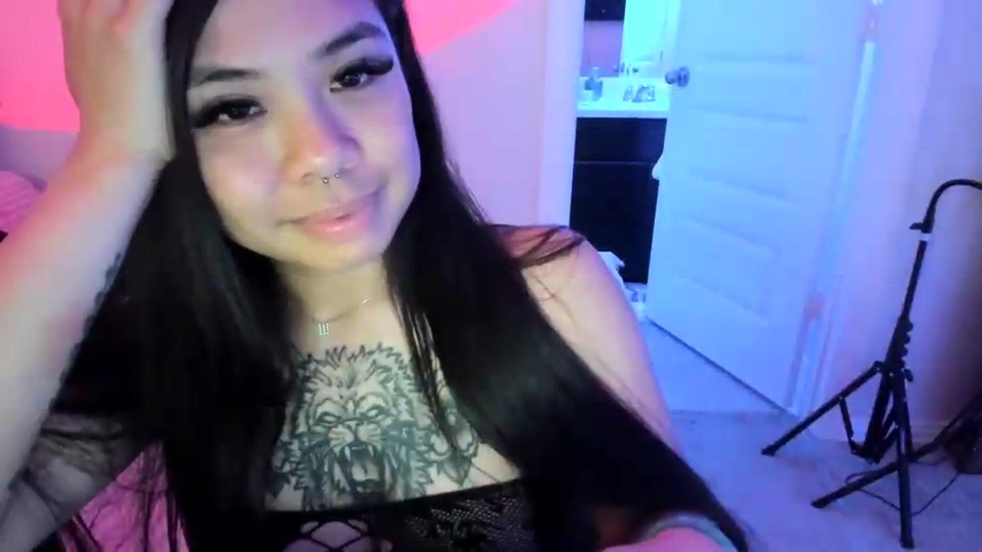 Gallery image thumbnail from dolllface's myfreecams stream on, 07/20/2026, 10:08 image 8 of 20